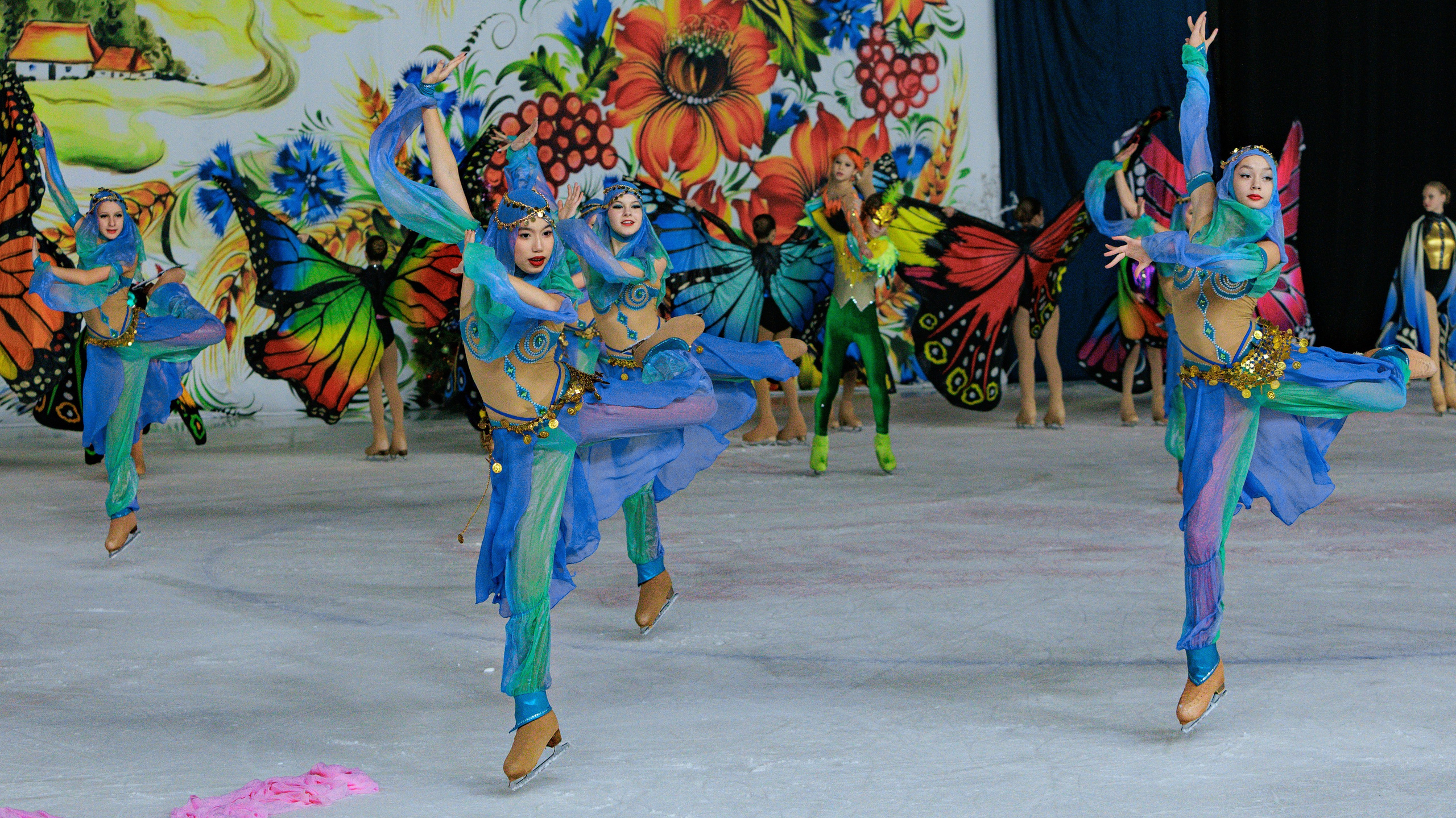 Детский театр на льду «АЛЕКО». Выпускные альбомы и школьный фотограф в Подольске, Троицке, Щербинке, Москве и Московской области