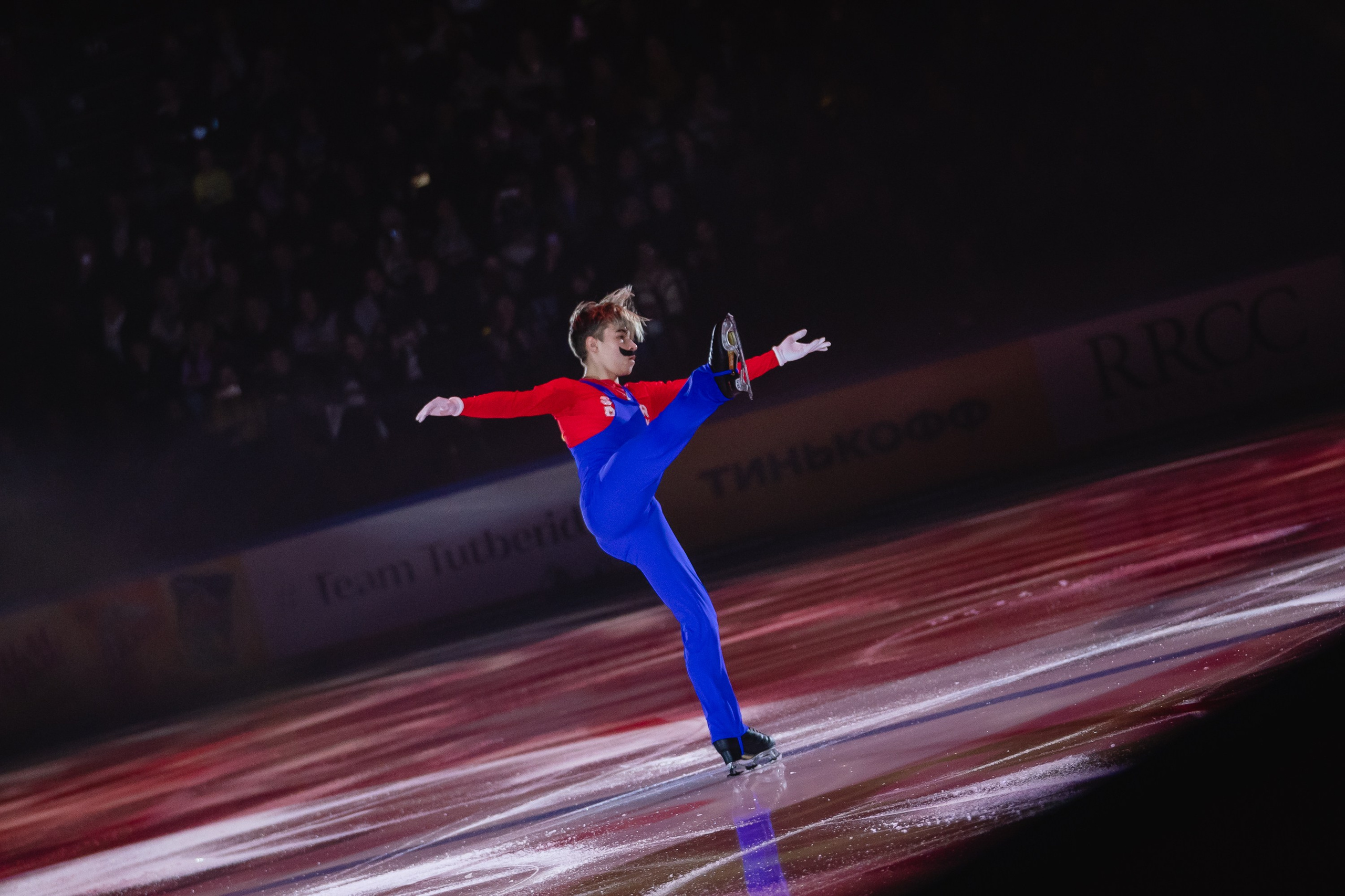 Шоу «Чемпионы на льду» в Новосибирске. Воробьева Ксения — Спортивный и танцевальный фотограф Новосибирск
