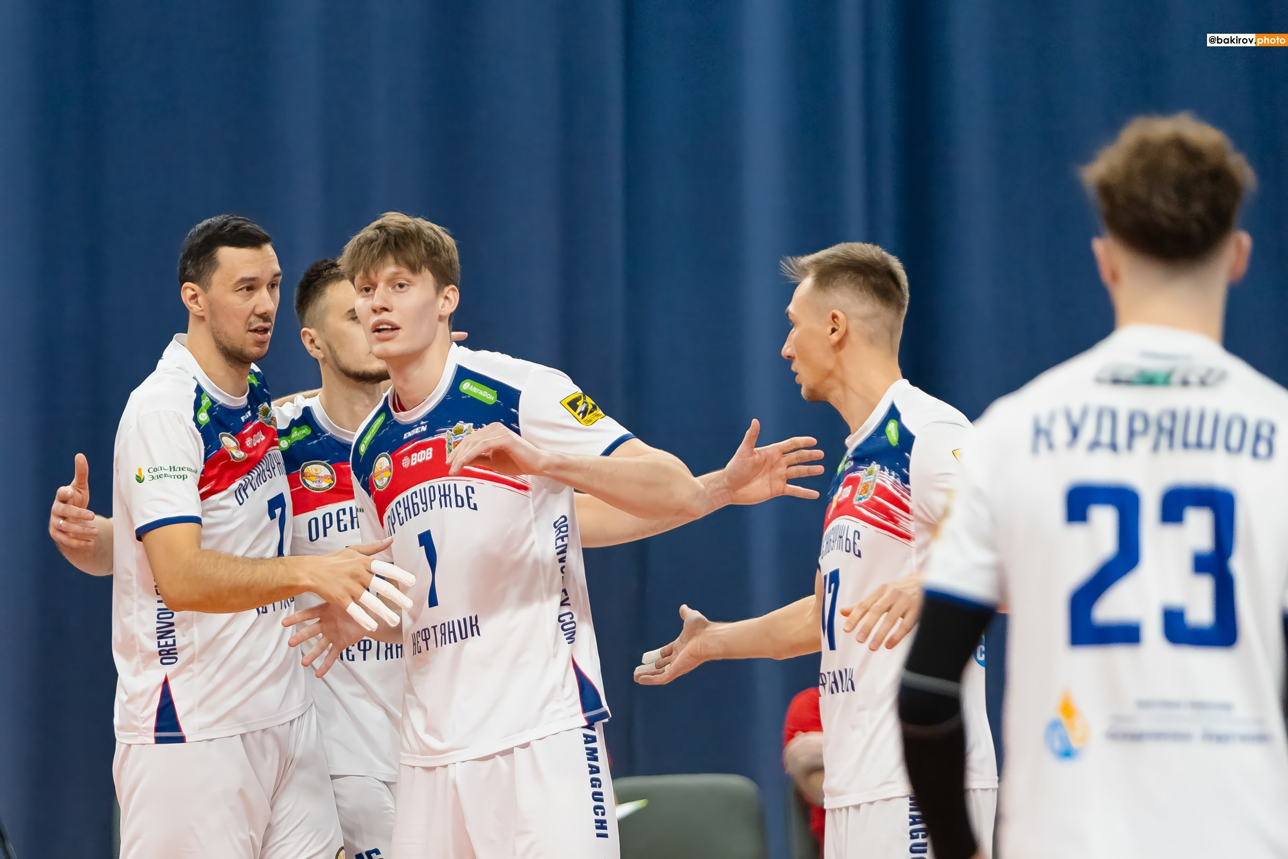 06.11 Волейбол. Нефтяник-Кузбасс. Команда специалистов в мире фотографии и видео. Детский фотограф, семейный фотограф