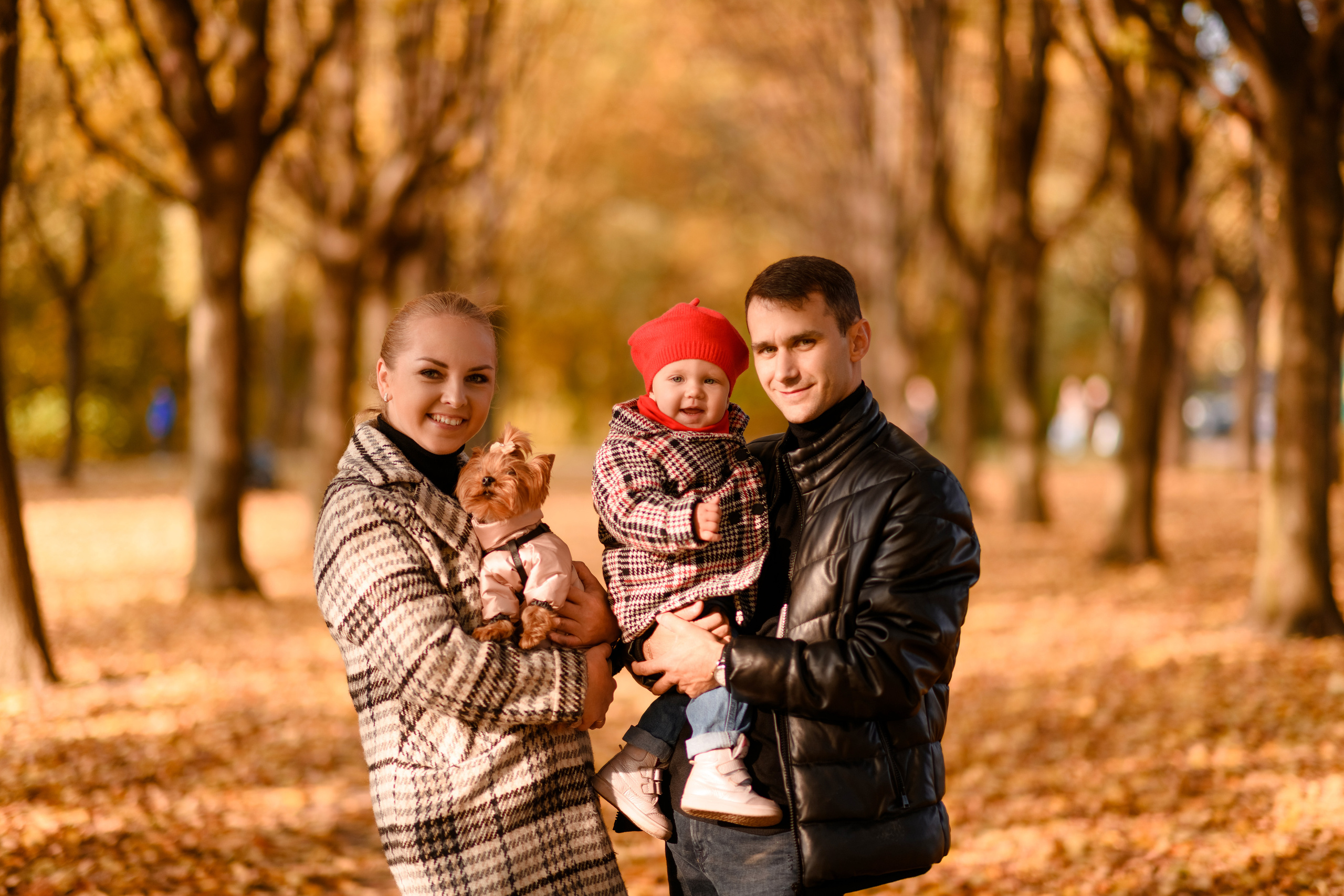 Семейная осенняя фотосессия в парке. Свадебный и семейный фотограф в Санкт-Петербурге Олеся Еремеева
