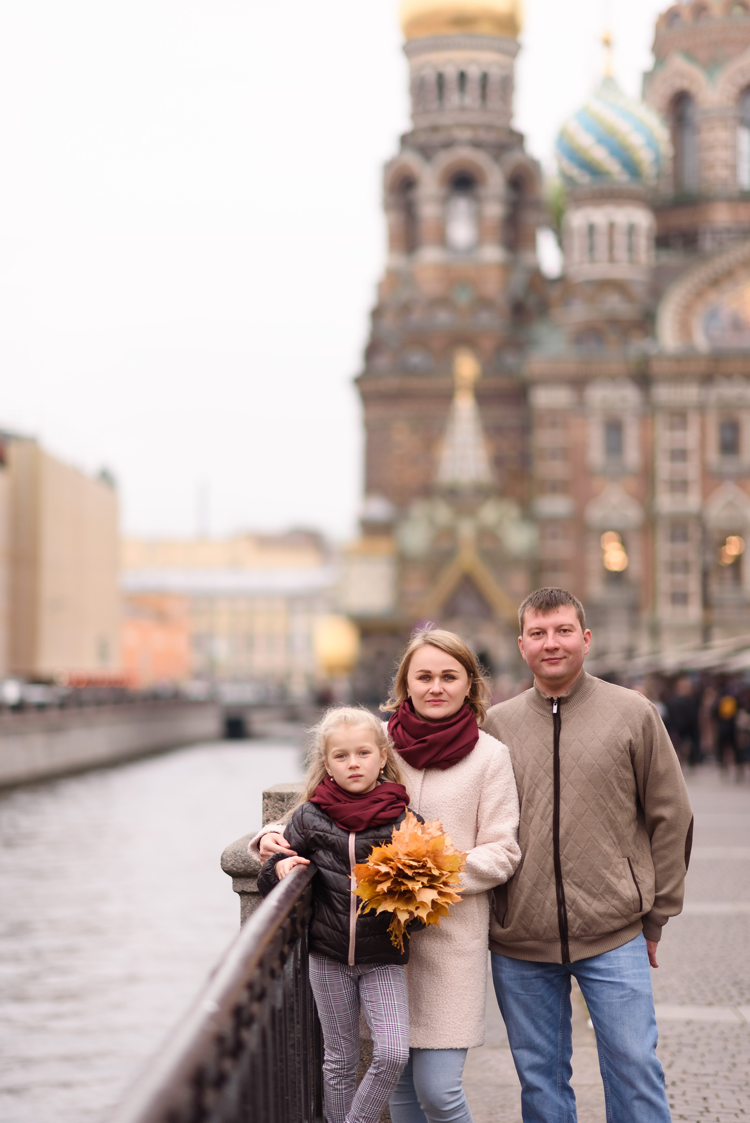 Осенняя семейная фотосессия в Михайловском саду. Свадебный и семейный фотограф в Санкт-Петербурге Олеся Еремеева