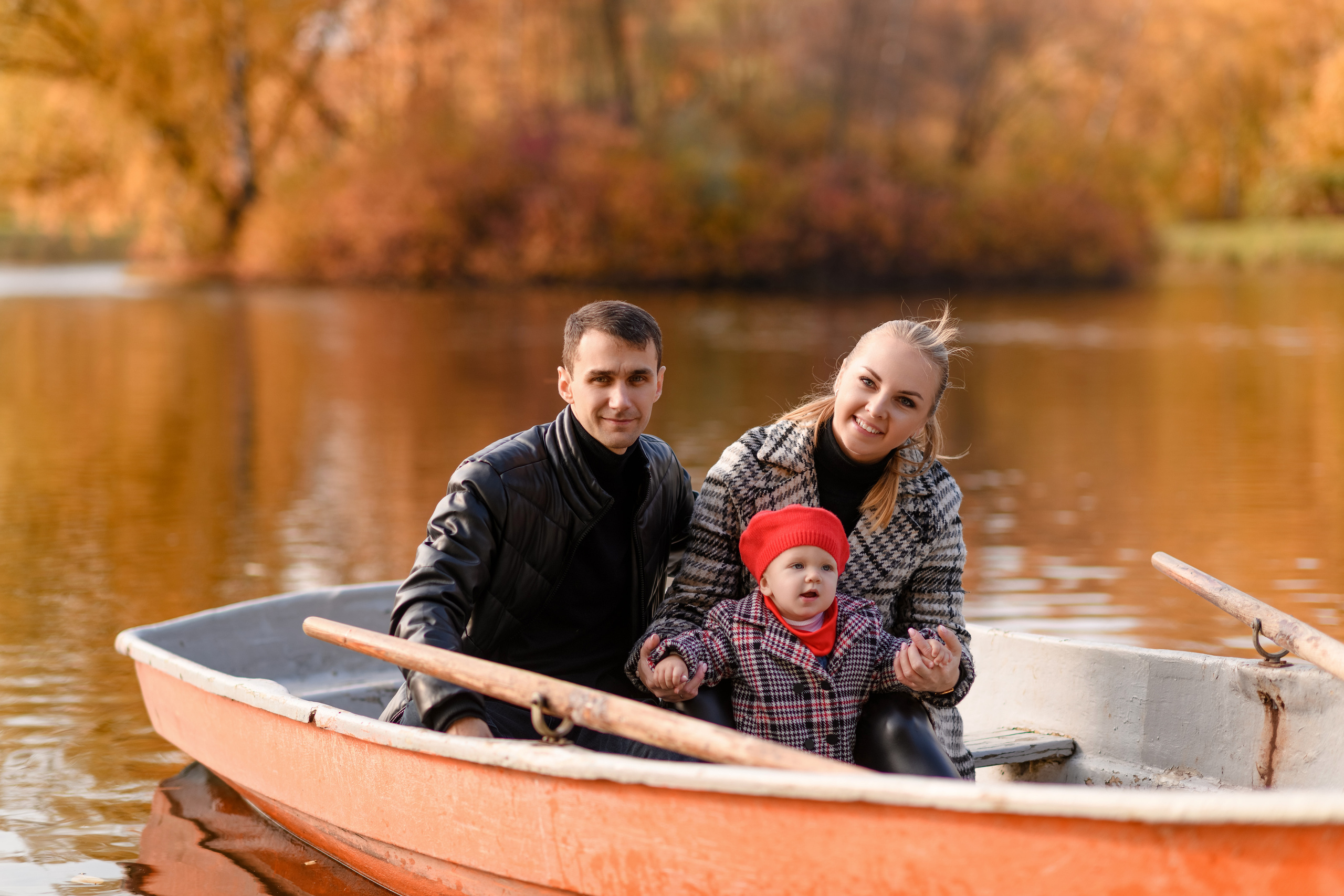 Семейная осенняя фотосессия в парке. Свадебный и семейный фотограф в Санкт-Петербурге Олеся Еремеева