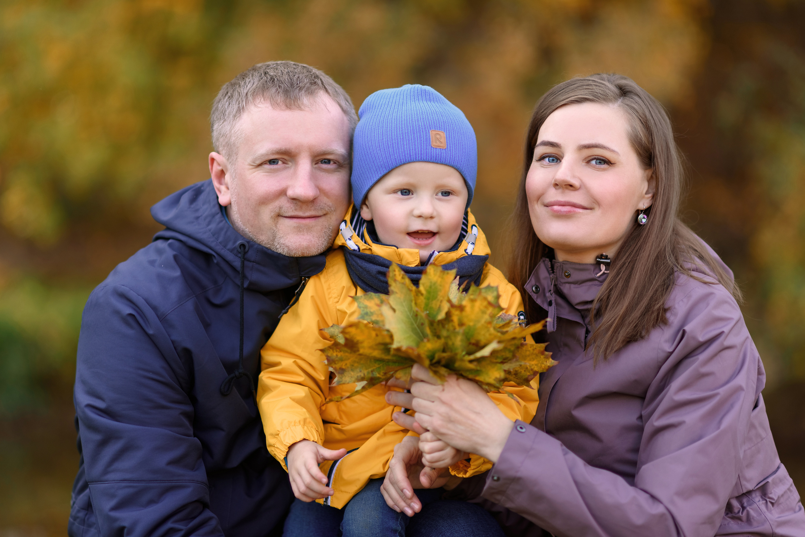 Семейная фотосессия на природе. Свадебный и семейный фотограф в Санкт-Петербурге Олеся Еремеева