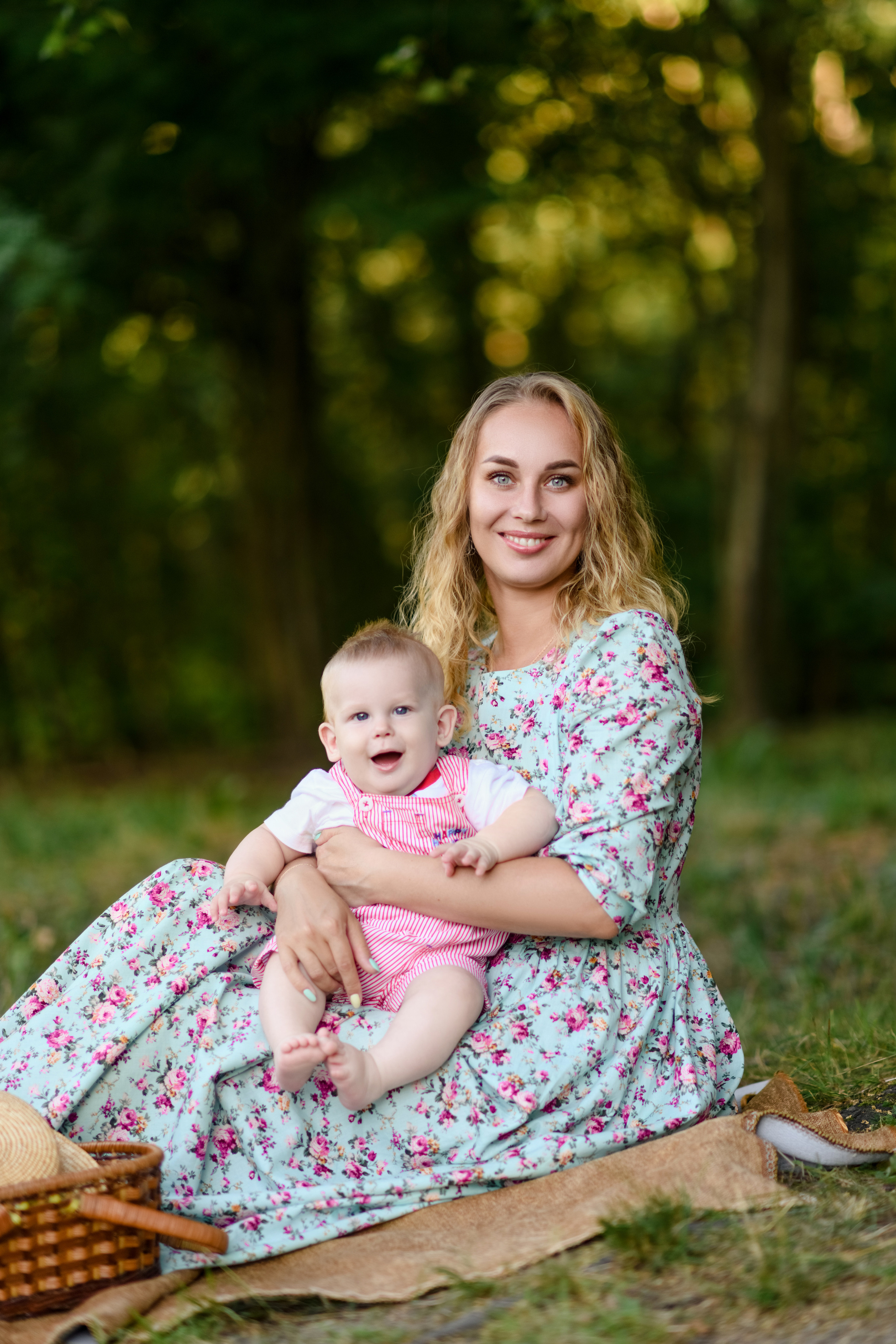 Фотосессия на природе для Светланы с сыновьями Максимом и Тимой. Свадебный и семейный фотограф в Санкт-Петербурге Олеся Еремеева