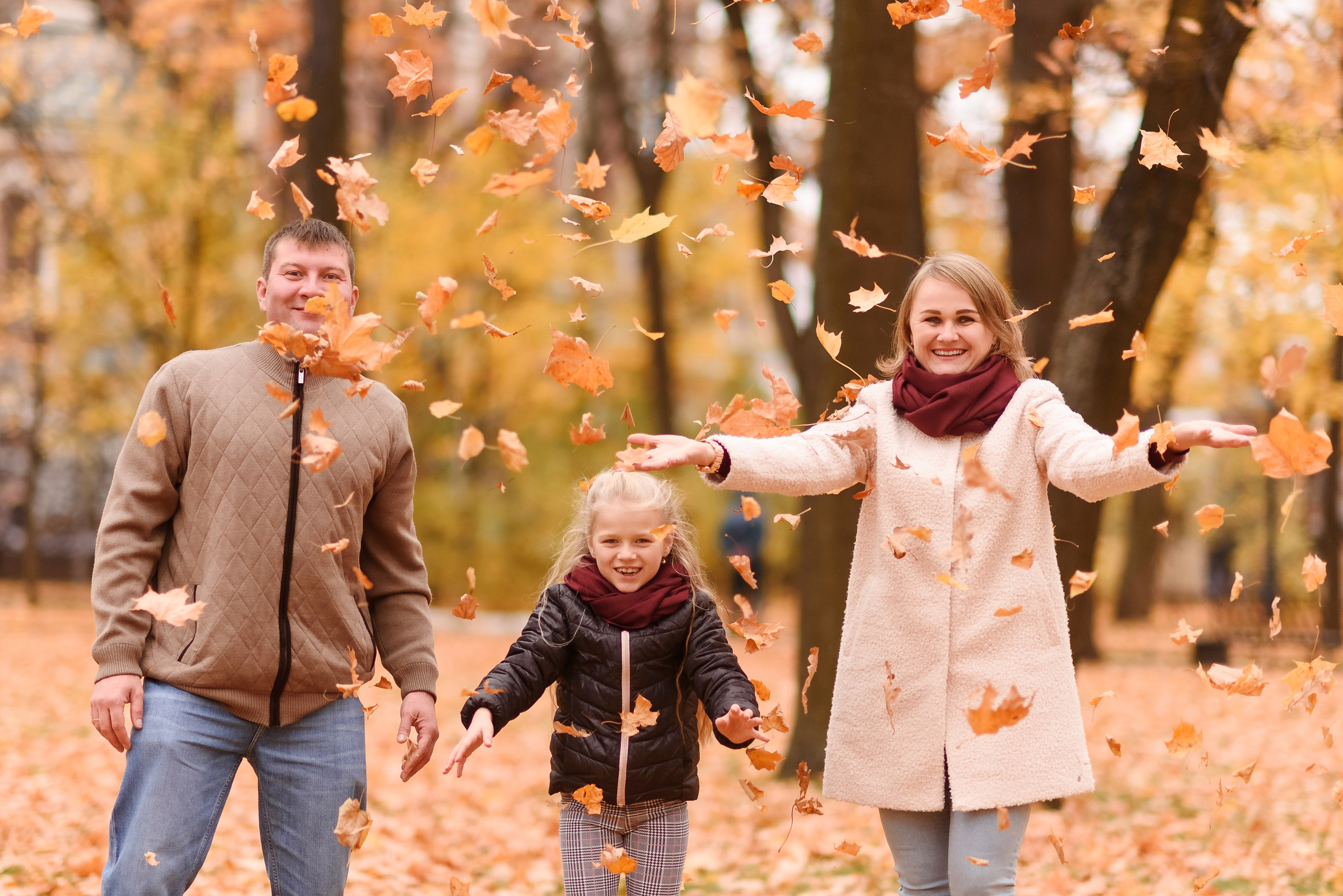 Осенняя семейная фотосессия в Михайловском саду. Свадебный и семейный фотограф в Санкт-Петербурге Олеся Еремеева