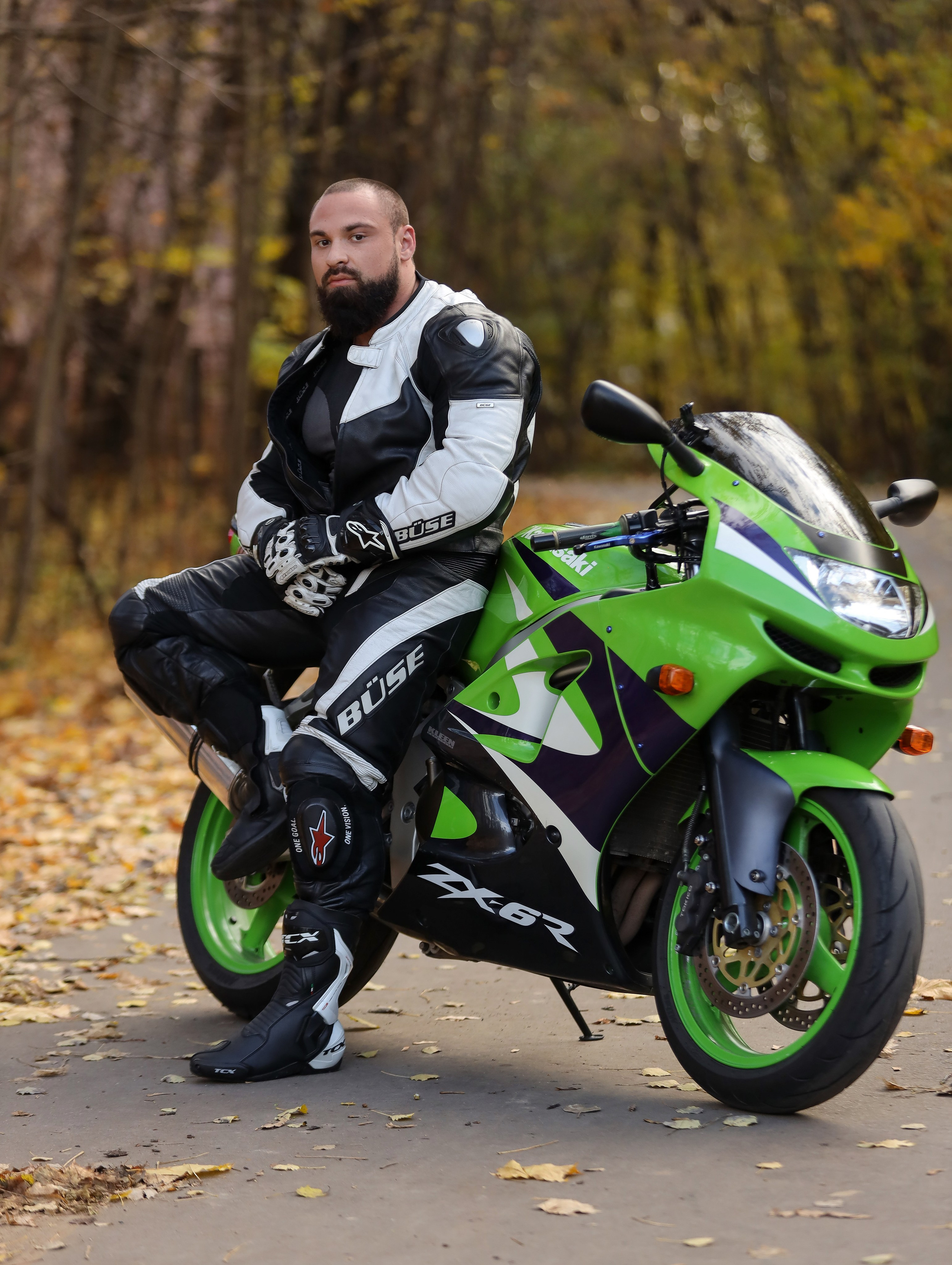Виталий Kawasaki ZX6R. Фотограф Антон Чупринин