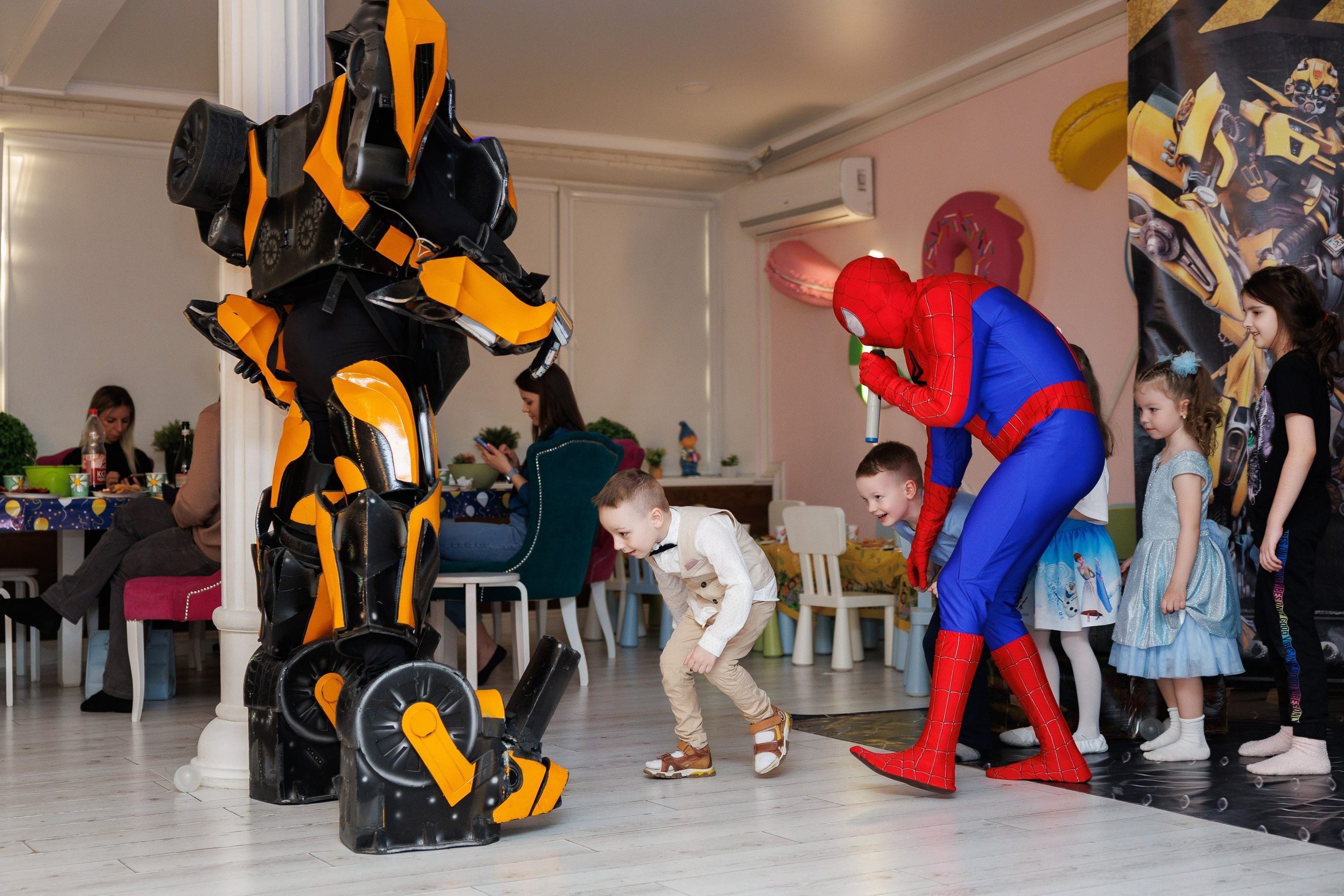 Детский день рождения в студии «Ромашка» в Оренбурге — Трансформеры