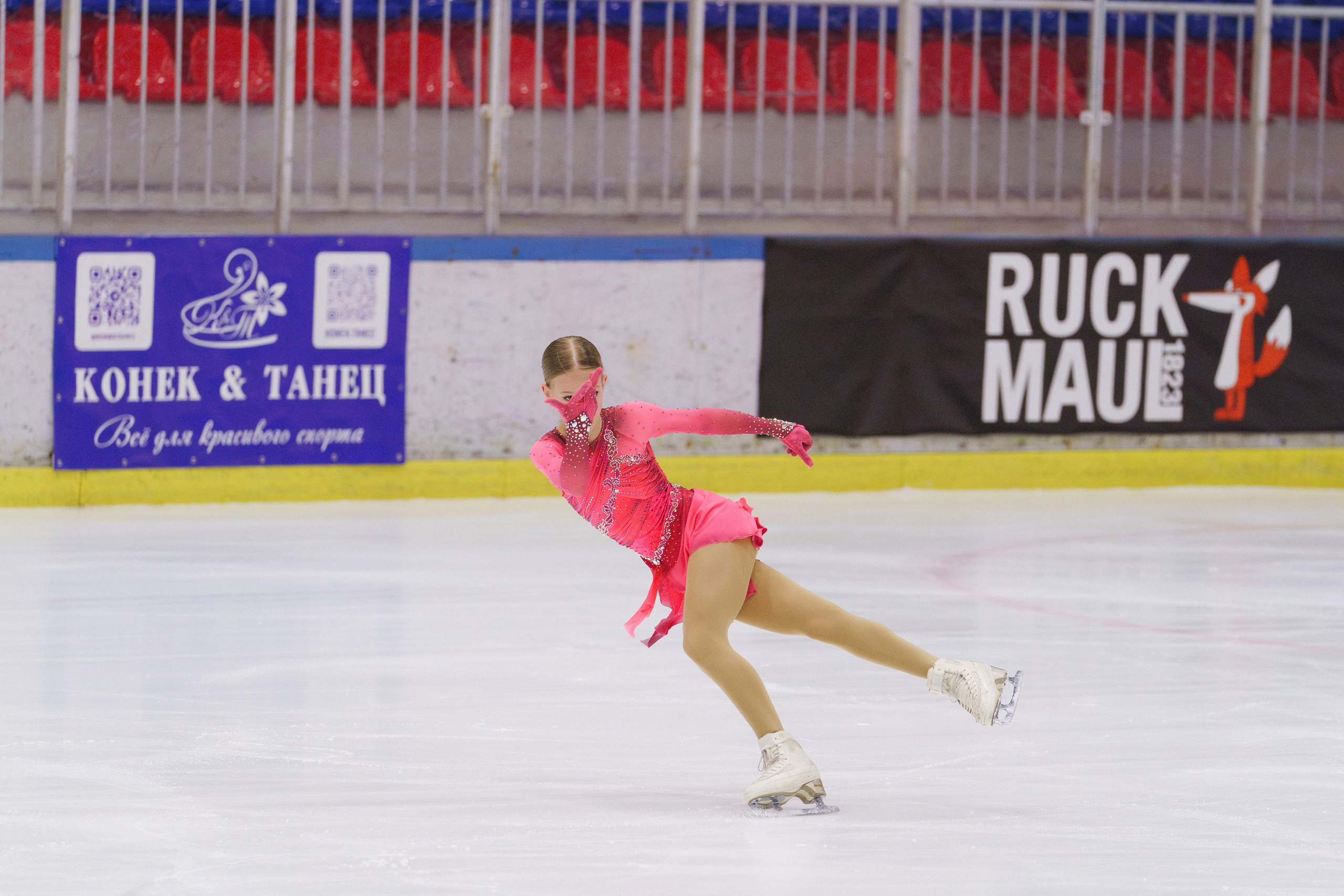 Первенство ДФО и СФО по фигурному катанию на коньках г. Искитим. Фотомастерская Воробьевых