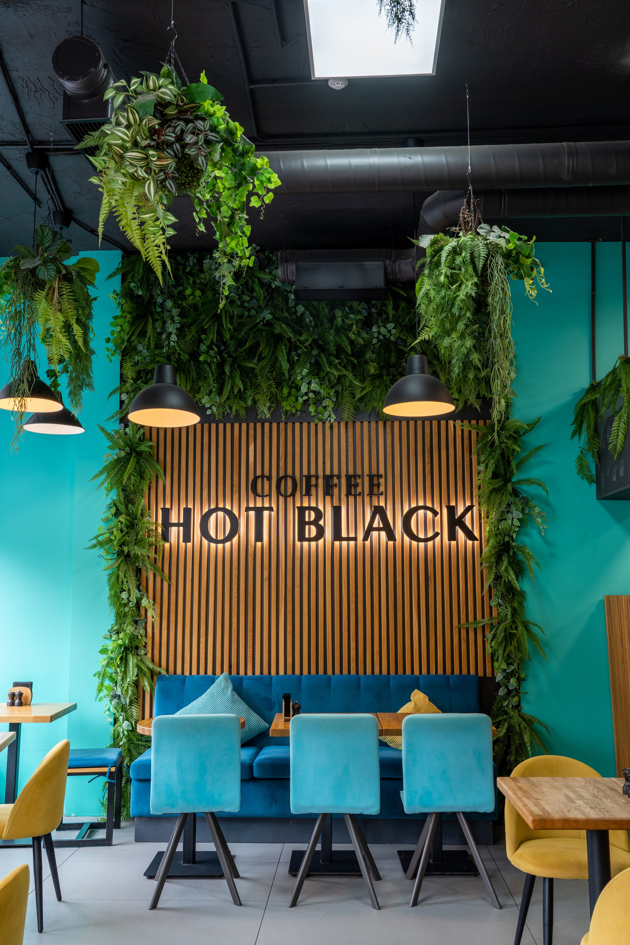 Интерьерная фотосъемка кафейни Hot Black Coffe (г. Королев)