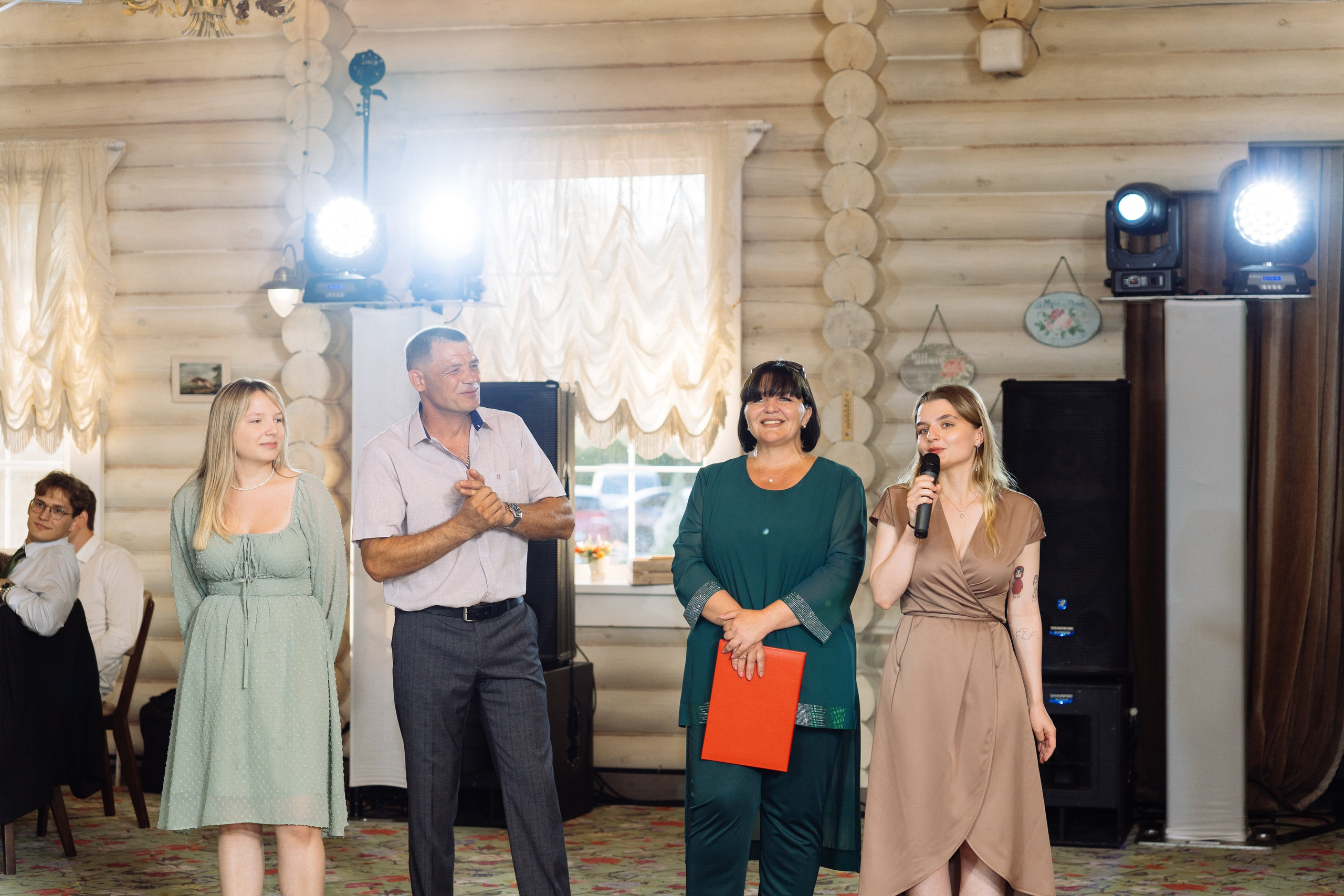 Свадьба Олега и Виктории в клубе «Ближняя дача»