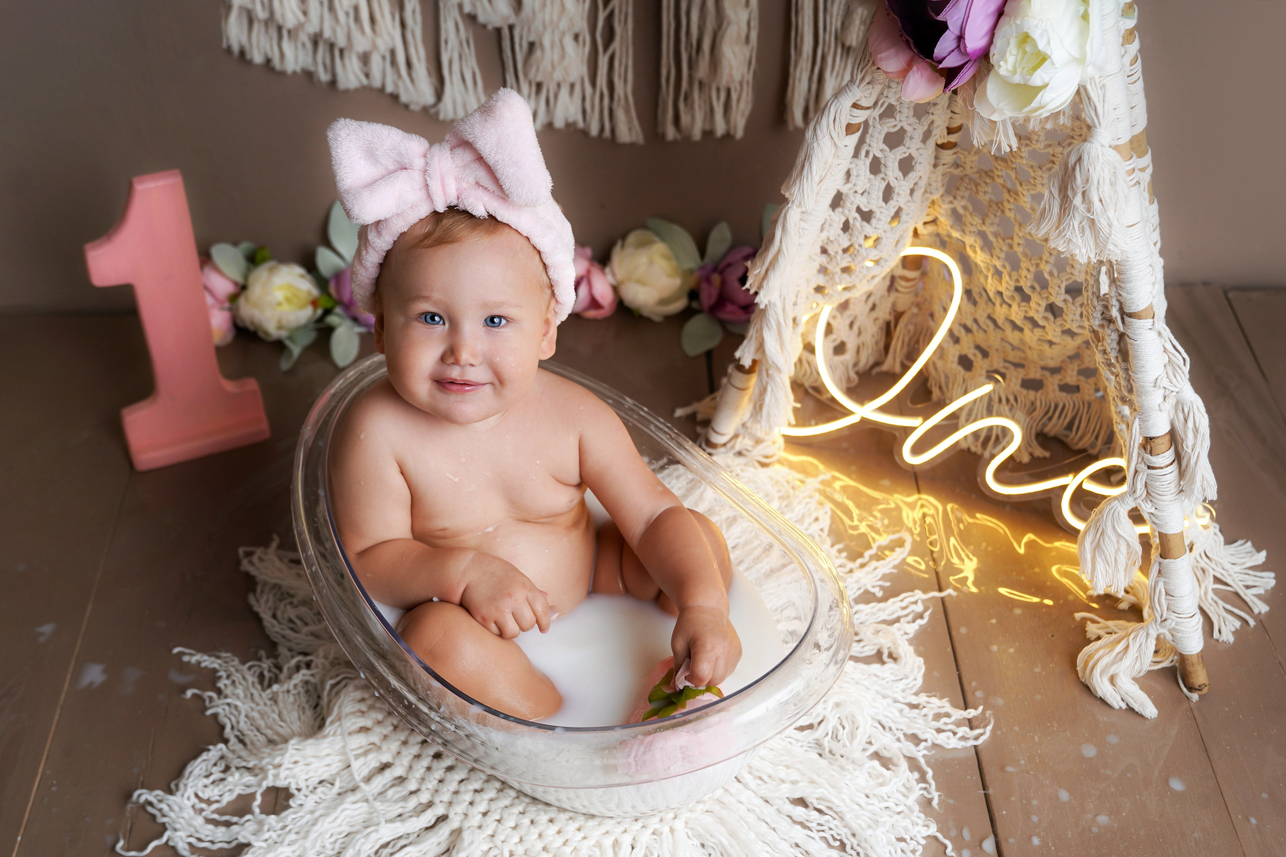 Фотосессия ГОДОВАСИЕ. Фотограф новорожденных, детей до года и беременных в Симферополе