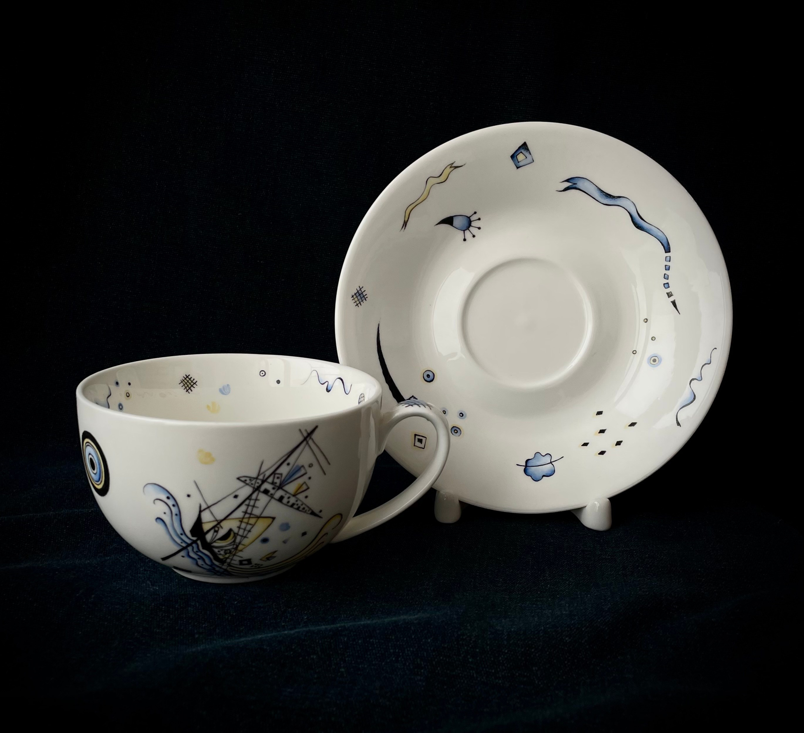 Чайная пара «Василий Кандинский. Морское сражение». Роспись фарфора в Санкт-Петербурге. Принимаю зазазы по росписи фарфора.