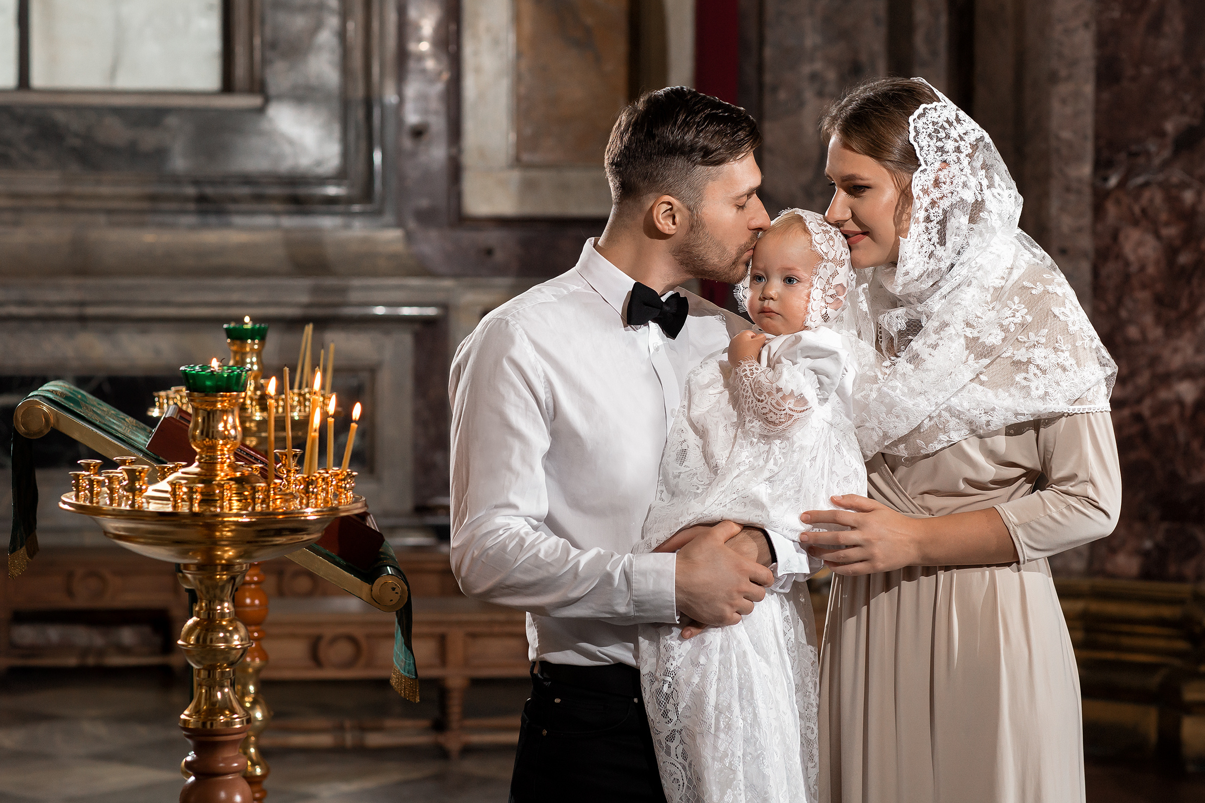 Фотосъемка крещения в Санкт-Петербурге. Семейный фотограф в Санкт-Петербурге Анна Аверина