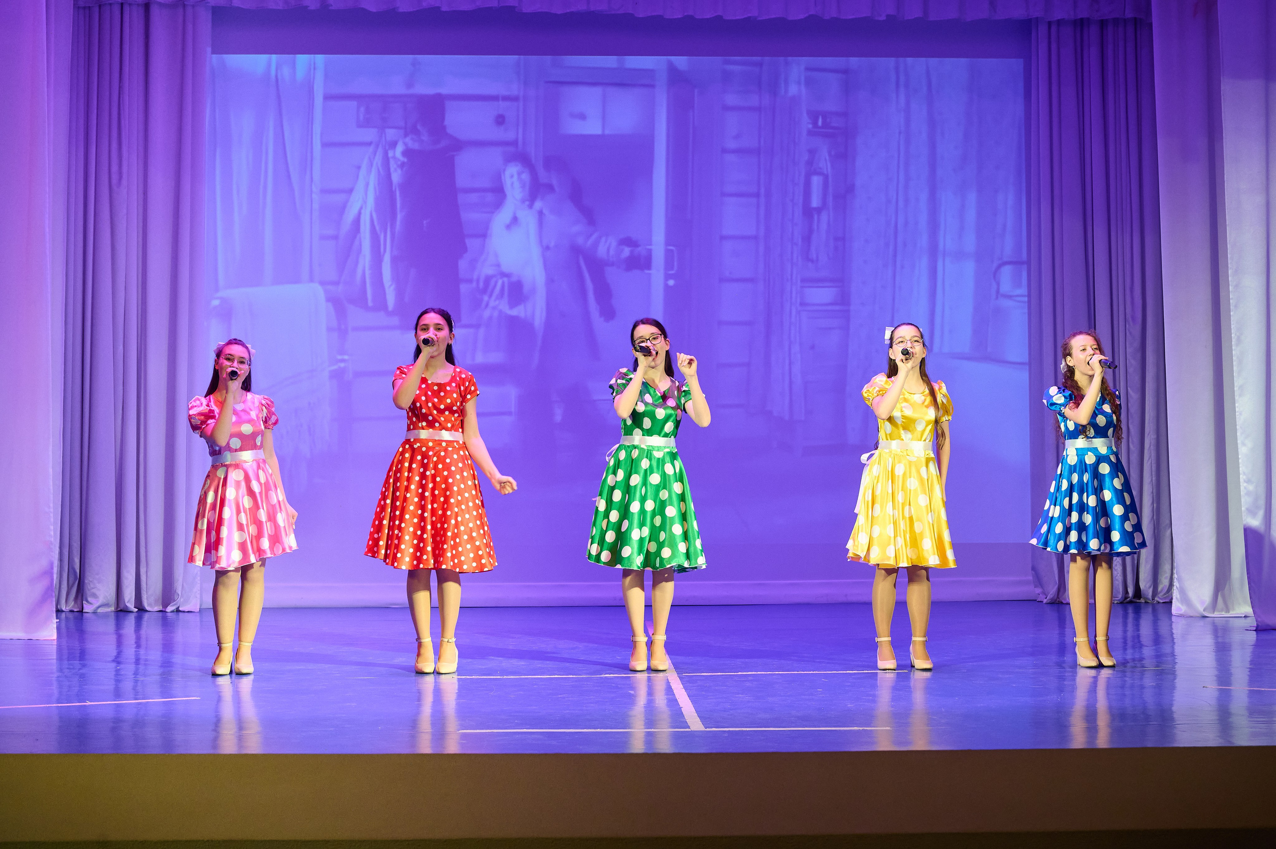 8 марта Марьина роща. Жизнь курорта Кабардинка в фотографиях