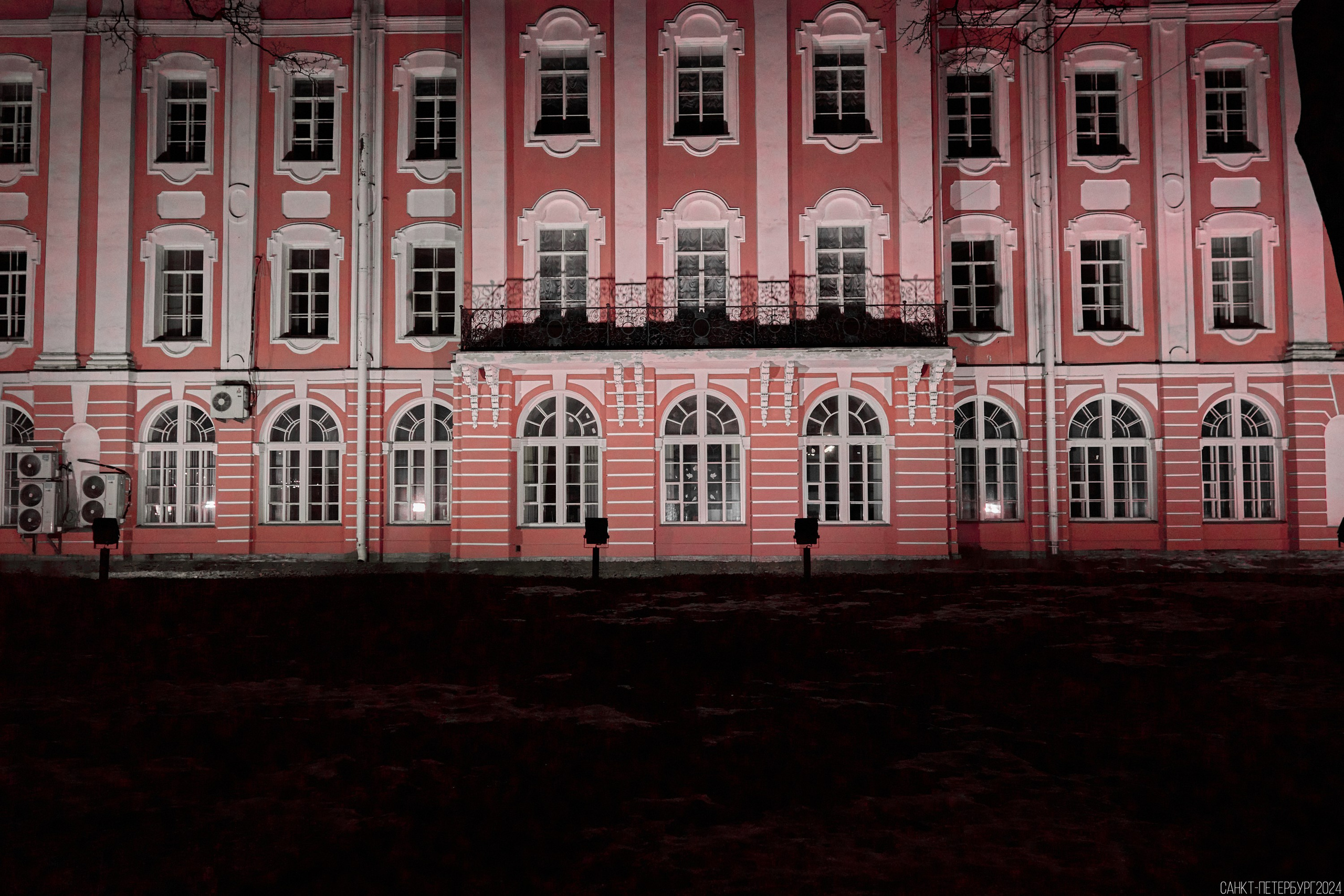 Геометрия. Фотографъ Сергѣевъ. Поймать мгновеніе