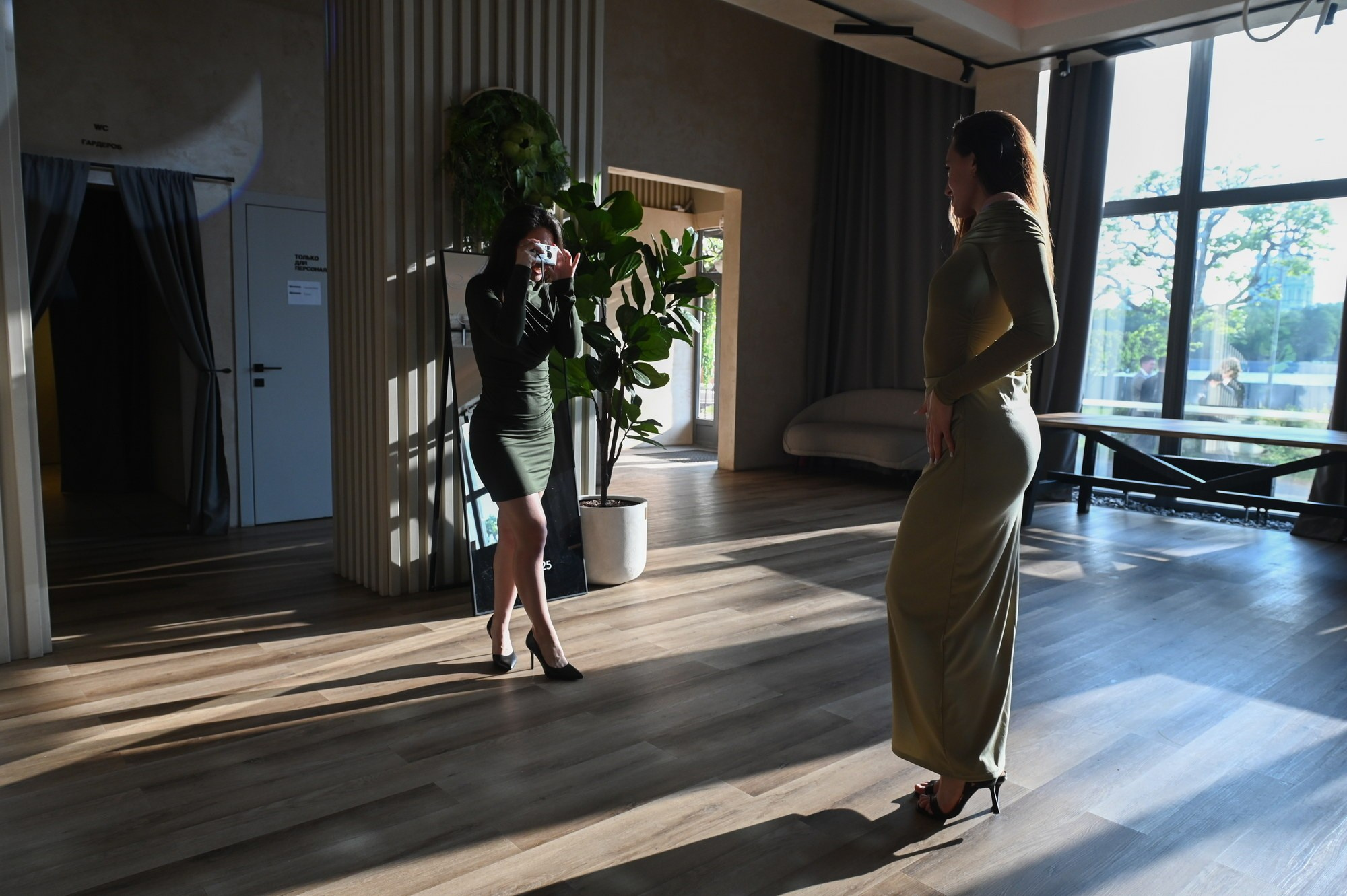 Фотожурналист на свадьбе: когда кадры становятся историей. Документальный фотограф Сергей Вдовин