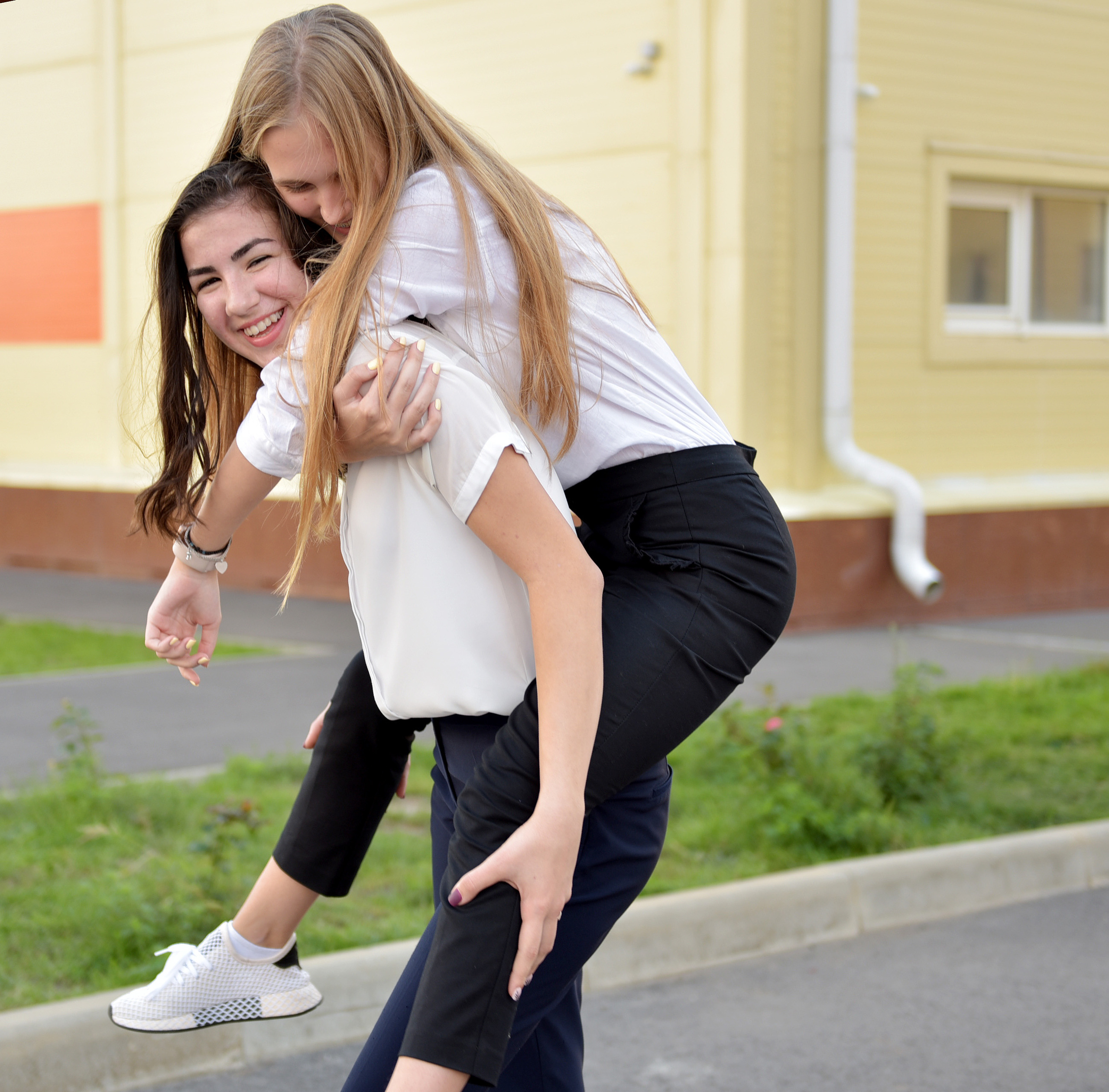 ШКОЛЬНАЯ СЪЁМКА для 9 класса. Фотограф в Ростове на Дону