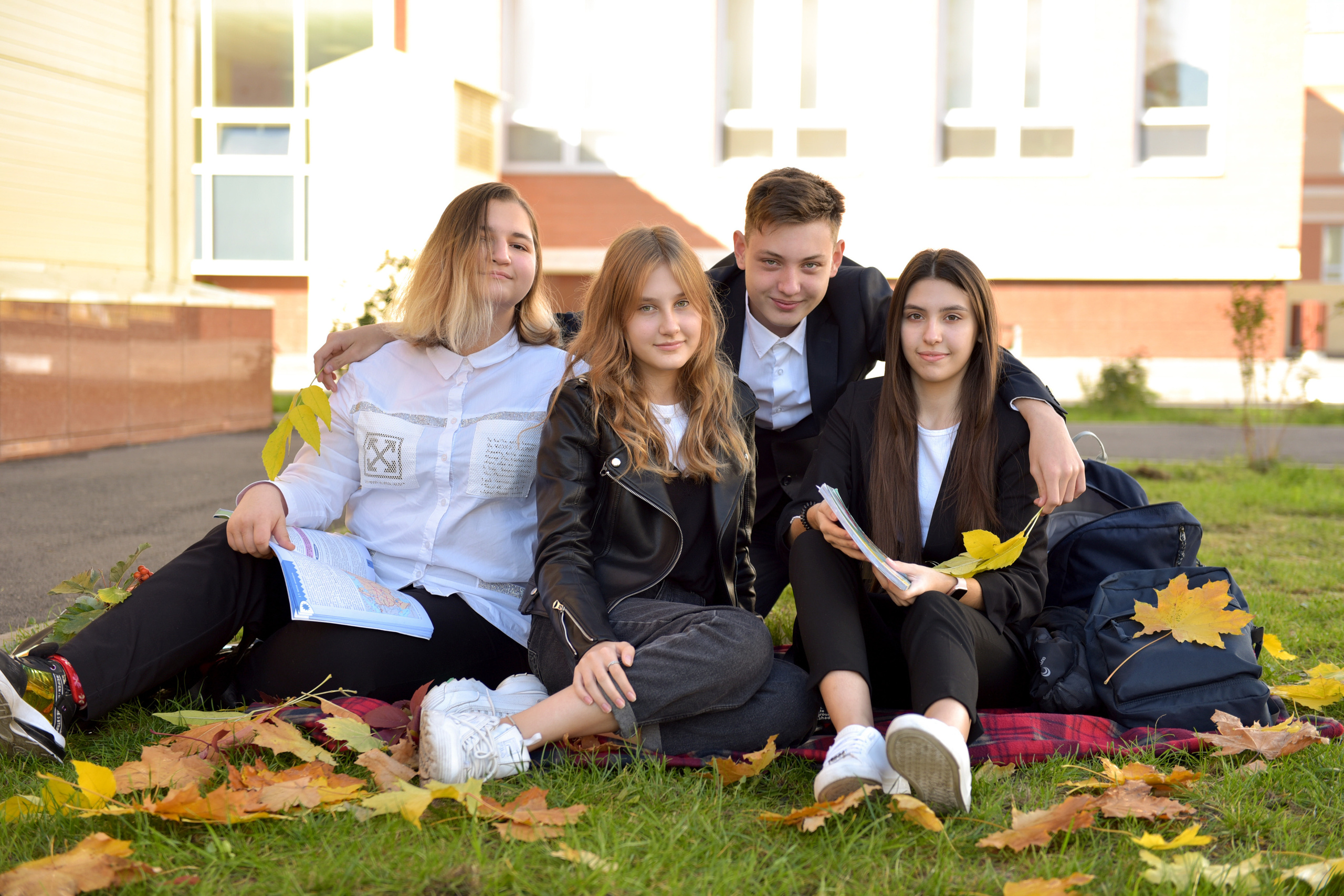 ШКОЛЬНАЯ СЪЁМКА для 9 класса. Фотограф в Ростове на Дону