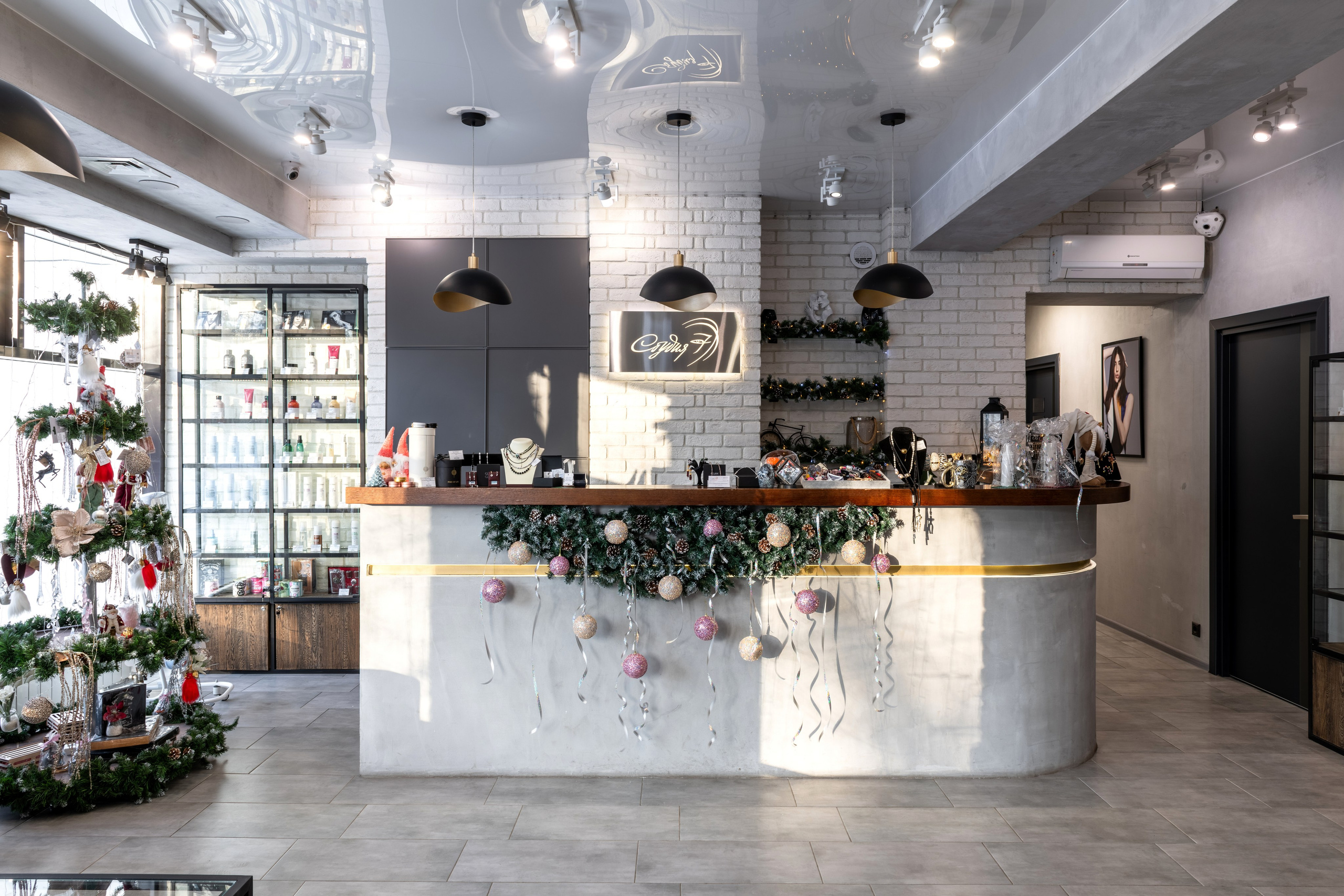 САЛОНЫ КРАСОТЫ 5+ ШТ. Роман Свободный — интерьерная и архитектурная съёмка, Москва и МО