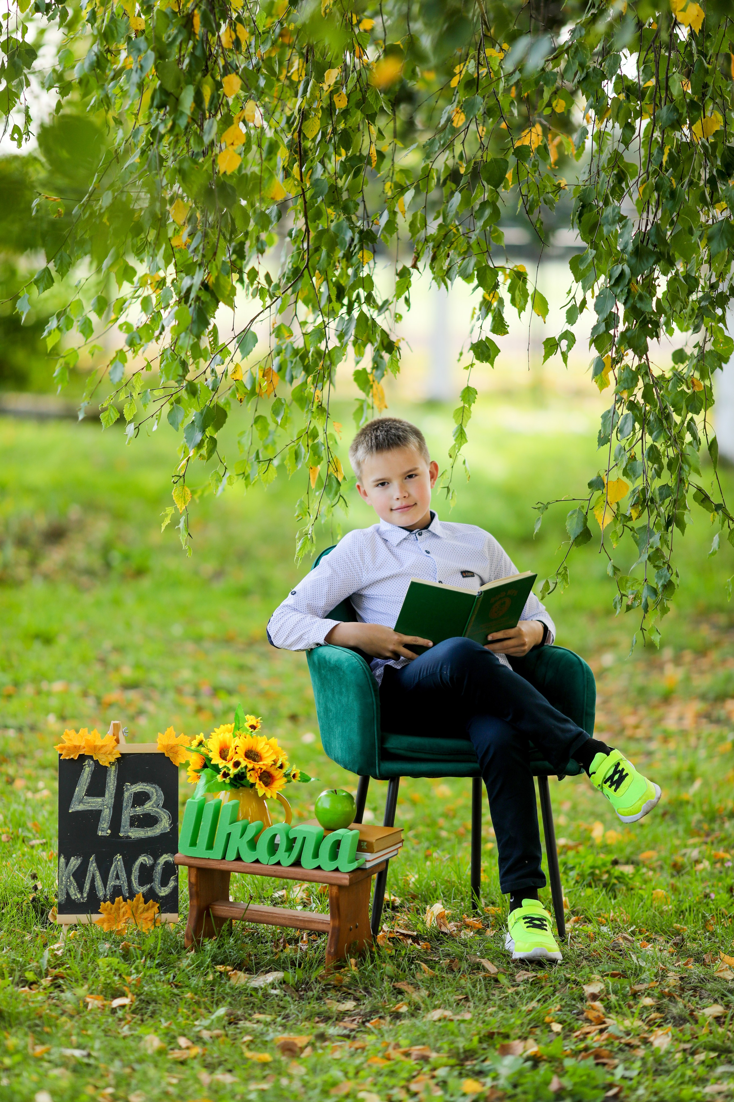 Выпускные альбомы начальная школа. Семейный и детский фотограф София Шарабурко, Томская область