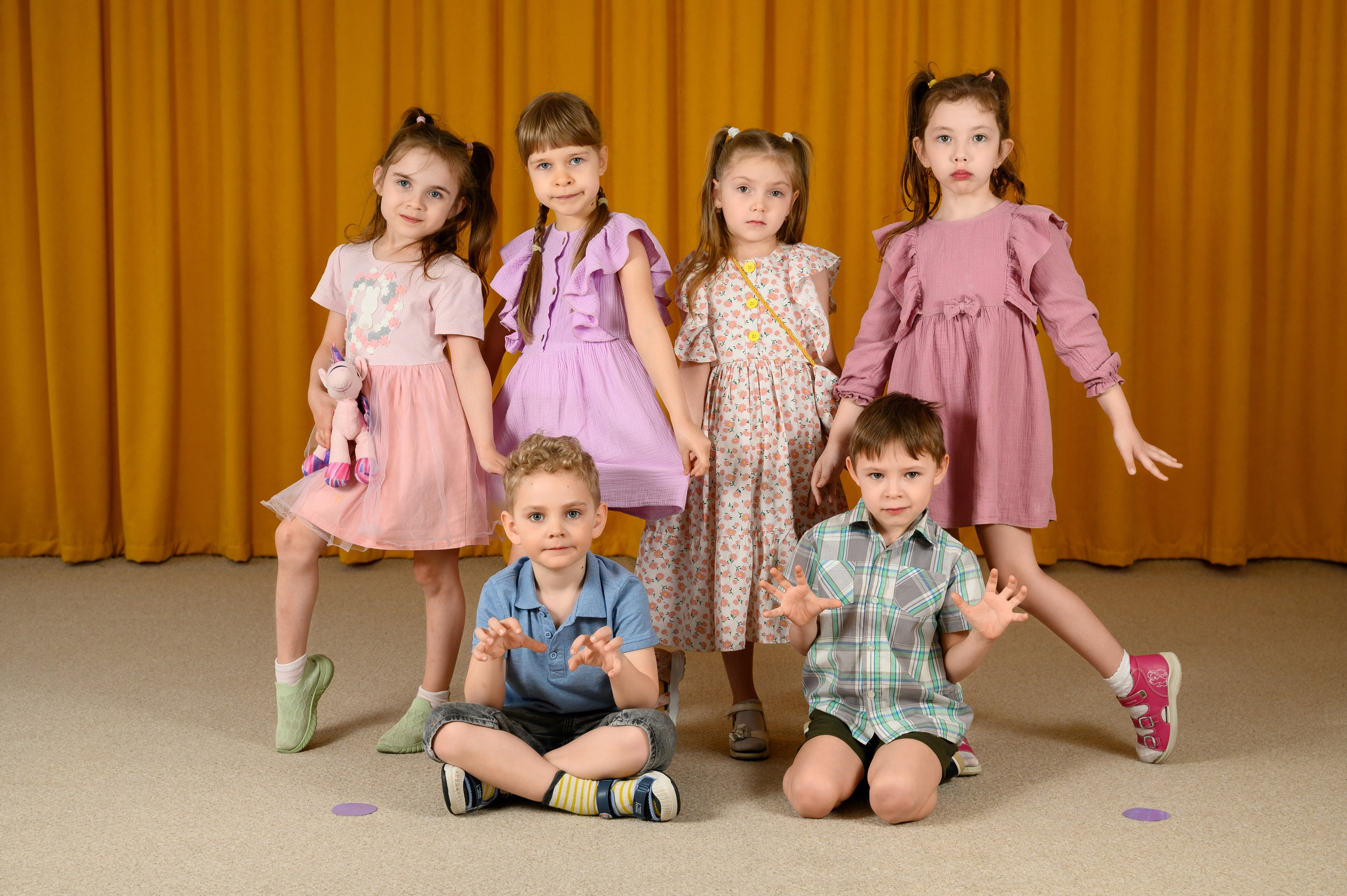 Детский сад. Фотоальбомы для выпускников школ и детских садов в Республике Алтай и за её пределами