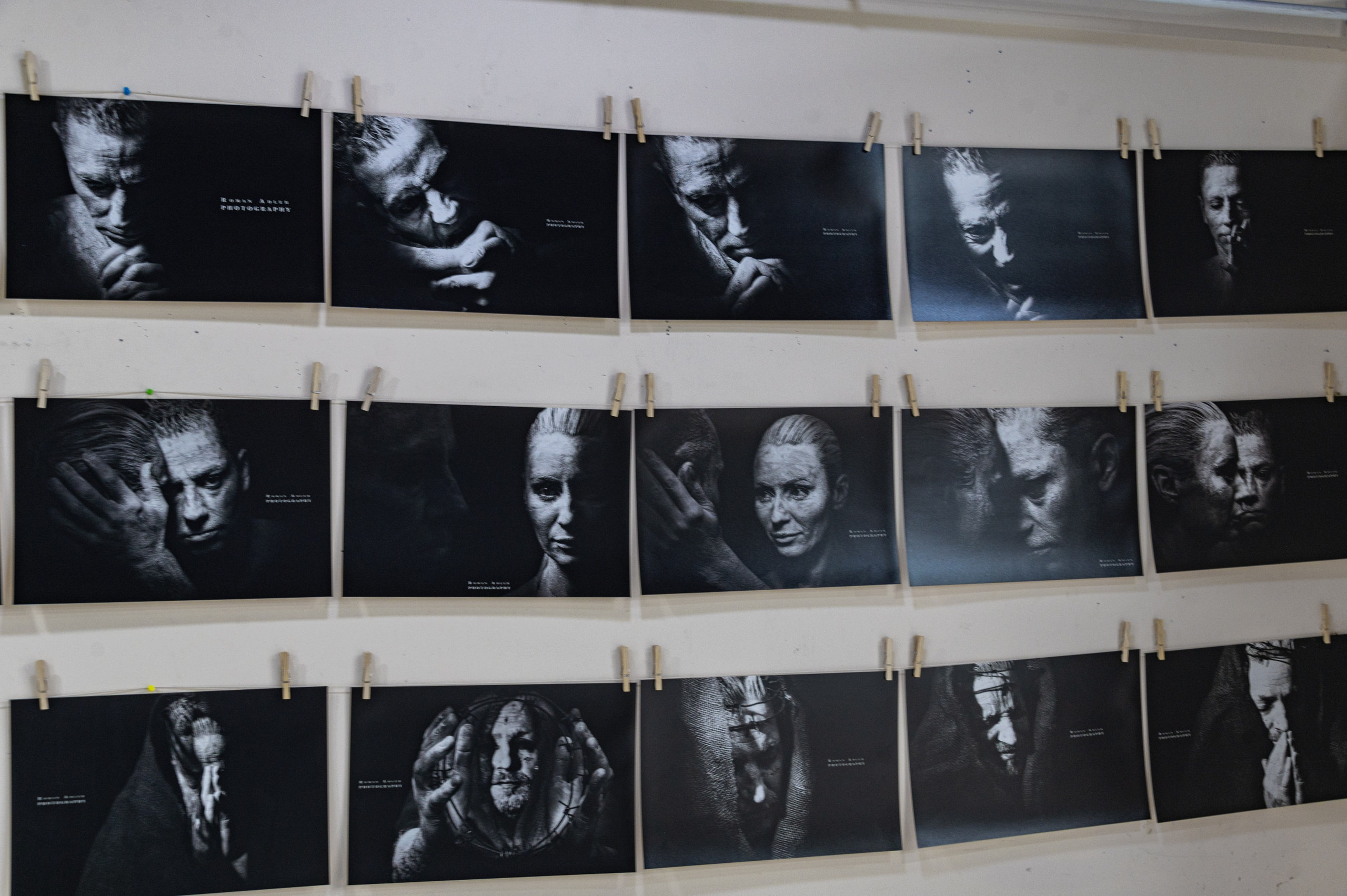 Серия "Симбиоз" и "Адам" из авторского фотопроекта E.V.E. Фотографа Романа Адлера. Презентация проекта в галерее современного искусства ART FUTURE GALERY. март 2023 года