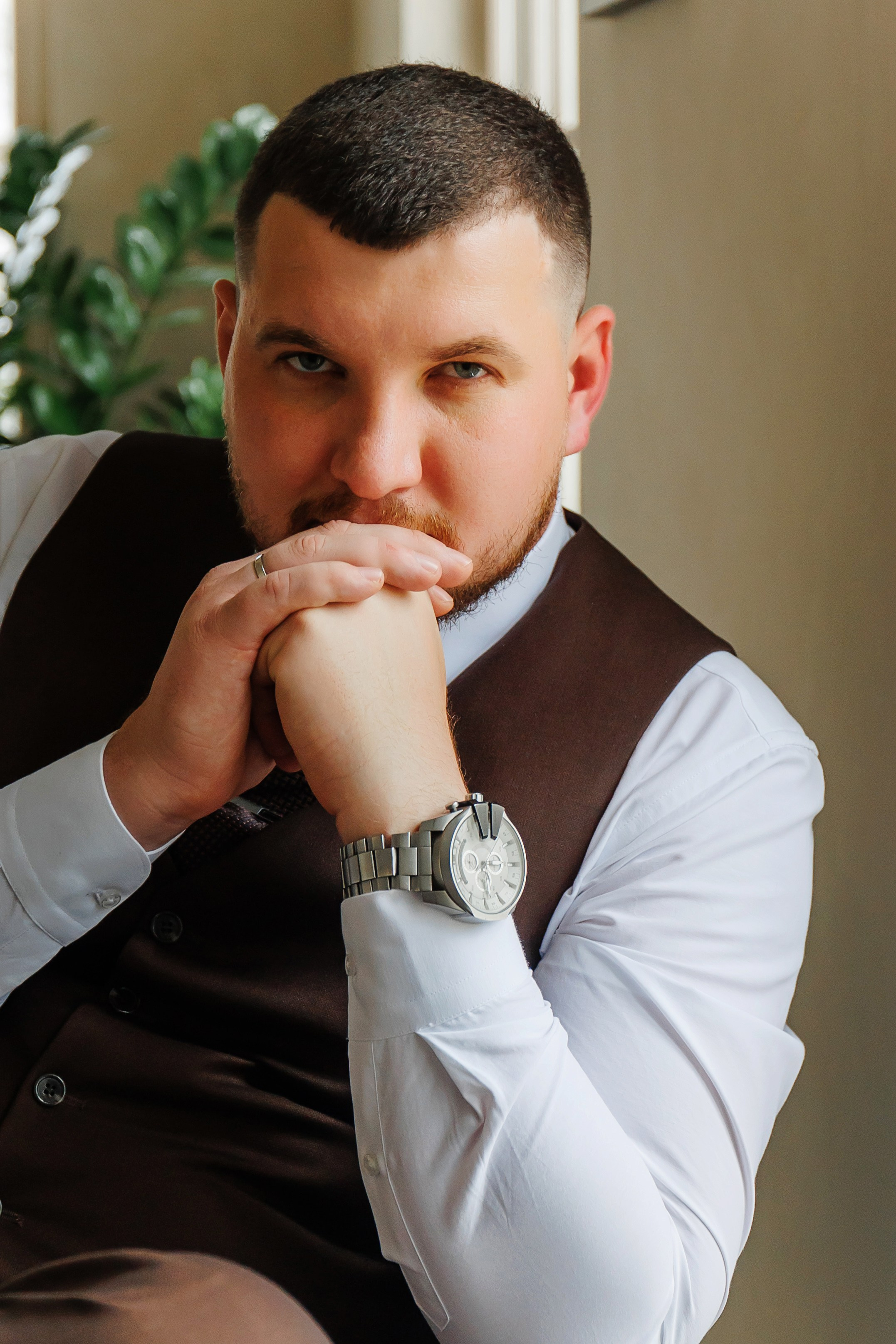 Сборы жениха и невесты в отеле Гринпарк г. Лабинск. Дмитрий Шевченко свадебное фото в г. Краснодар — Армавир — Лабинск