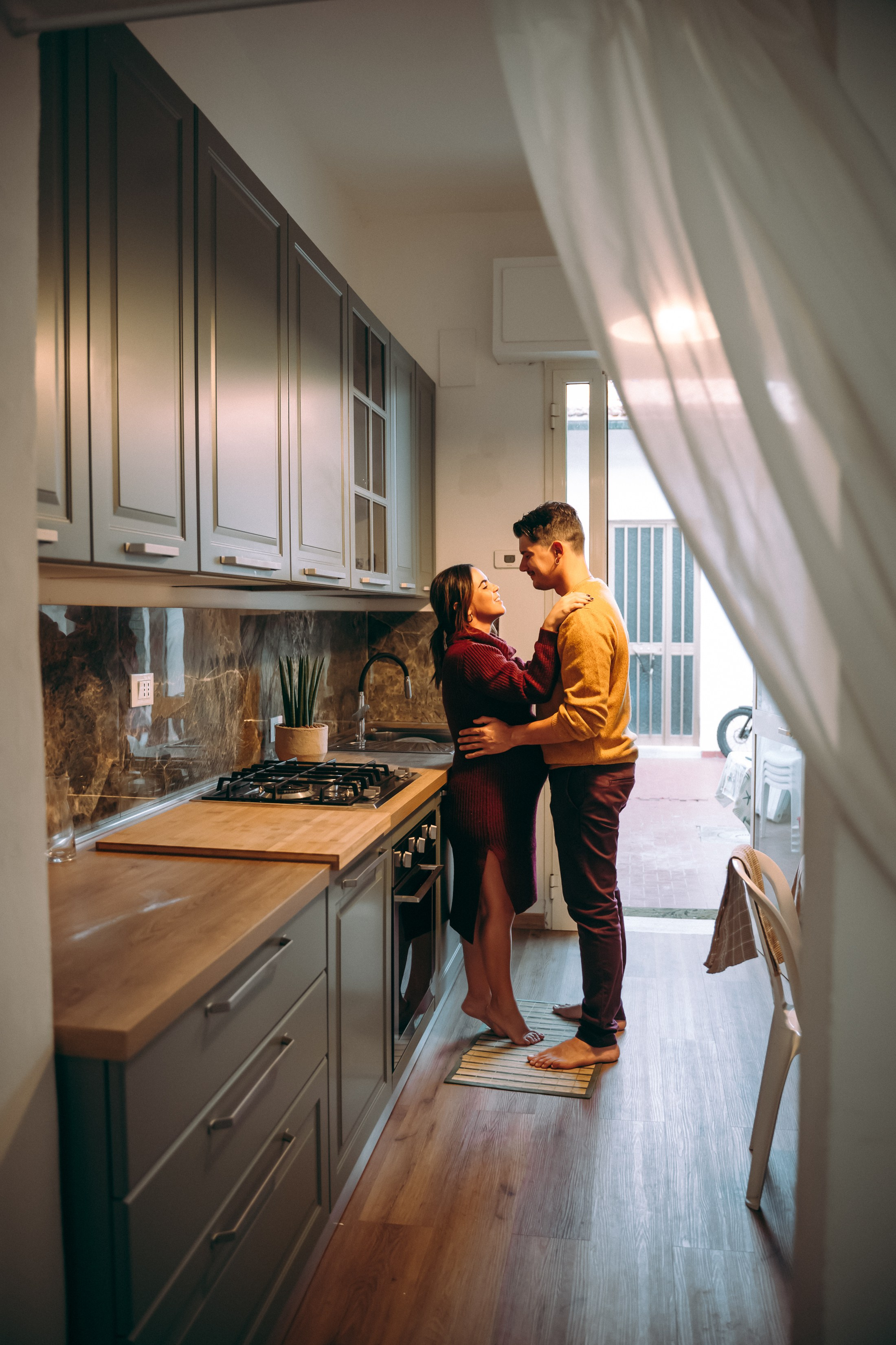 Fotografia di Maternità in Toscana, a Lucca, Pisa, Firenze. Family Lifestyle Photographer in Lucca, Italia