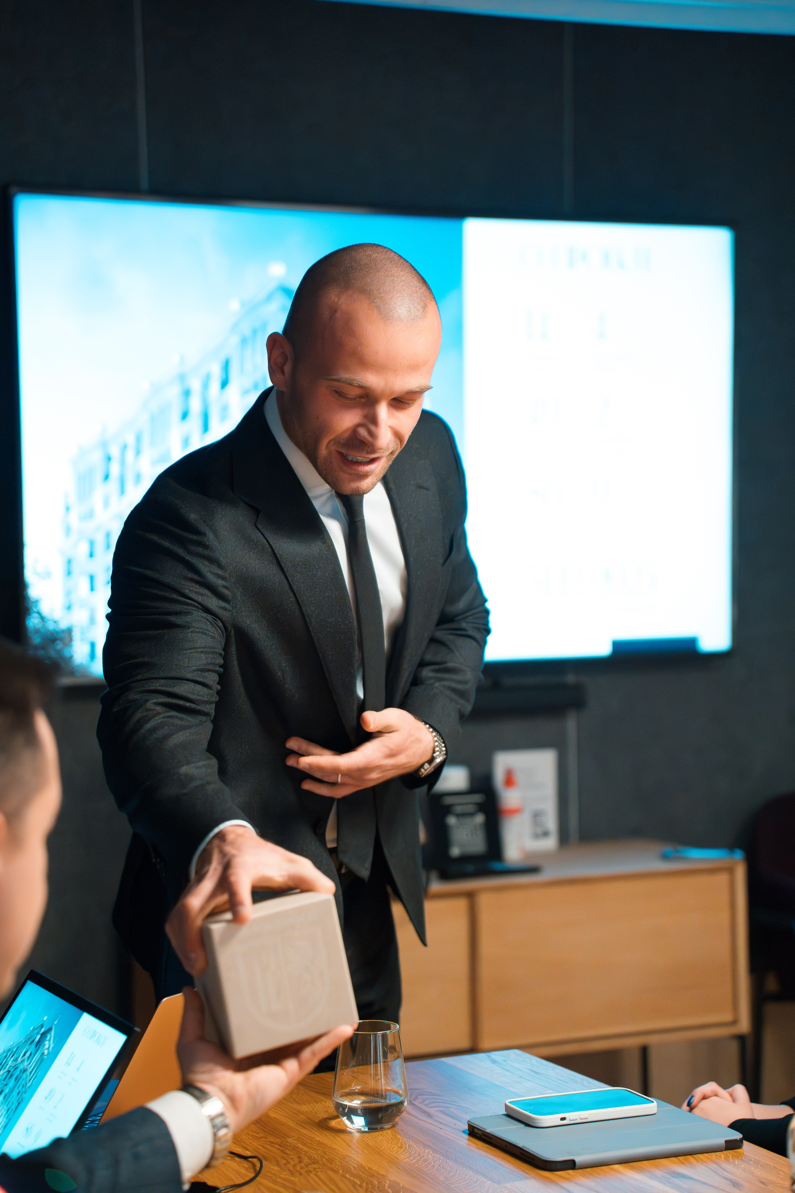 Репортажная съемка в Москве. Репортажный фотограф в Москве Вадим Галанин