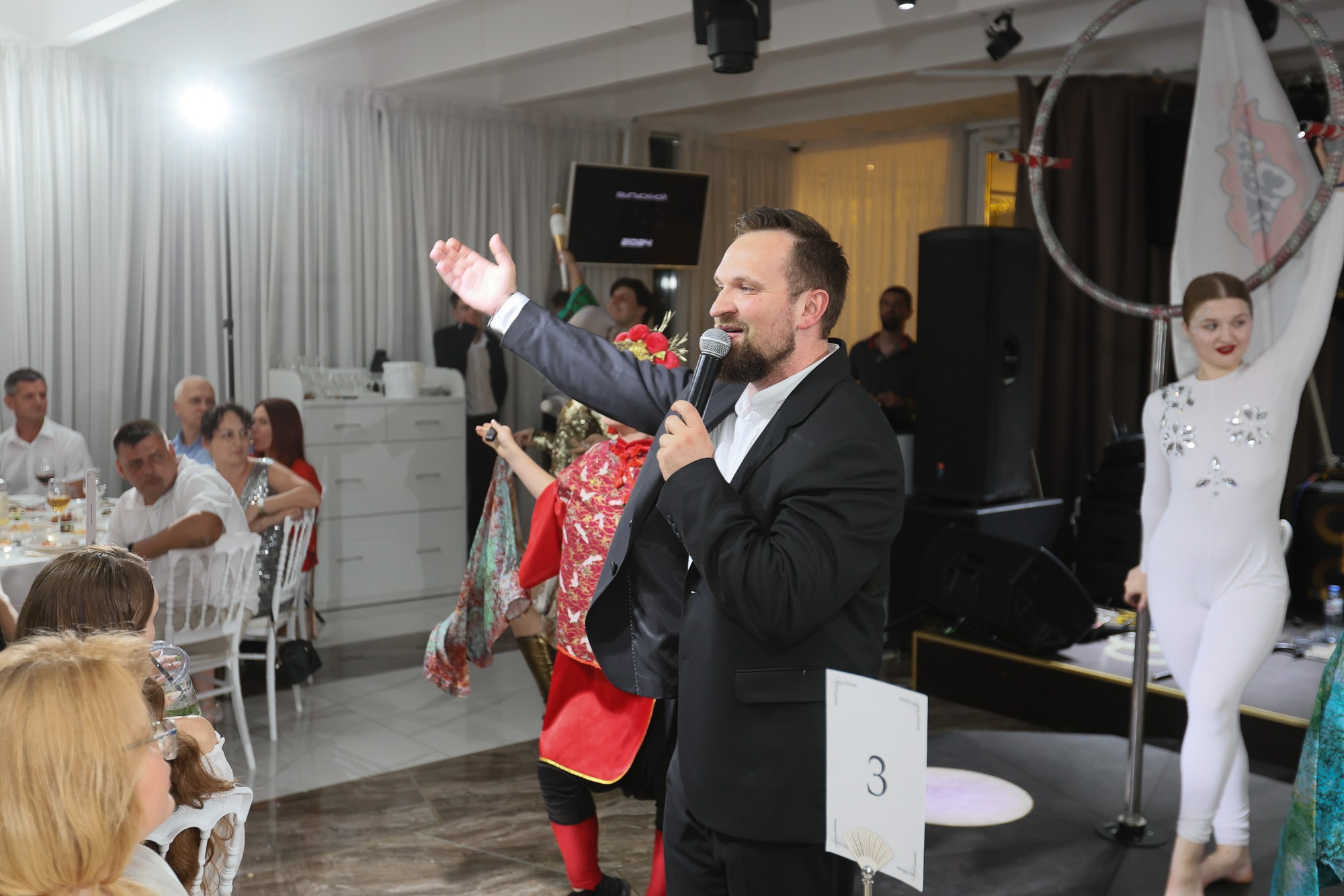 Выпускной вечер в Севастопольской гимназии № 1 имени А. С. Пушкина. Свадебный фотограф, фотосъемка в Крыму, Севастополе, Симферополе, Ялте