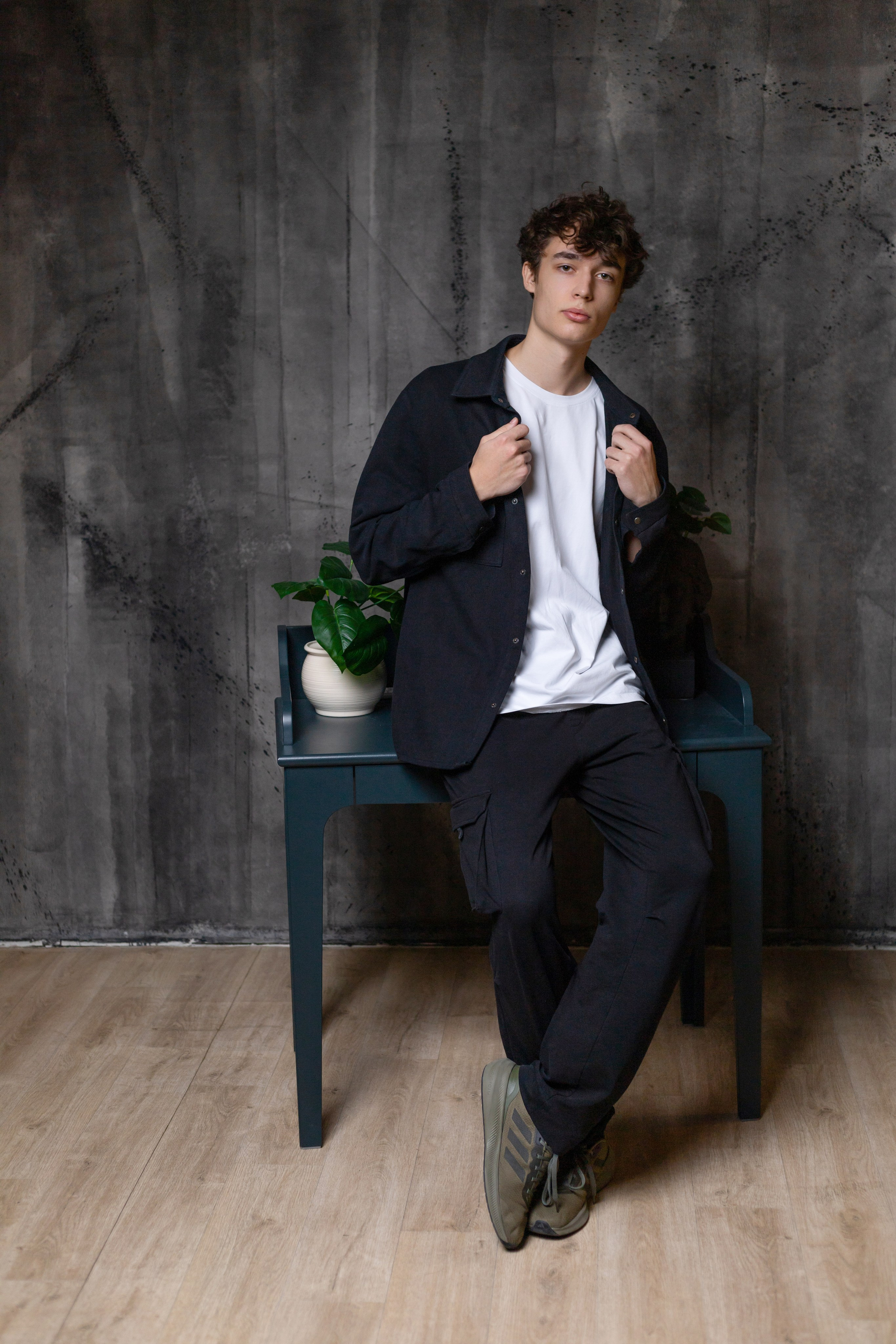 Выпускной альбом 9 и 11 класс «Гранж». Выпускные альбомы в Тюмени для школ, садов, вузов спортивных секций