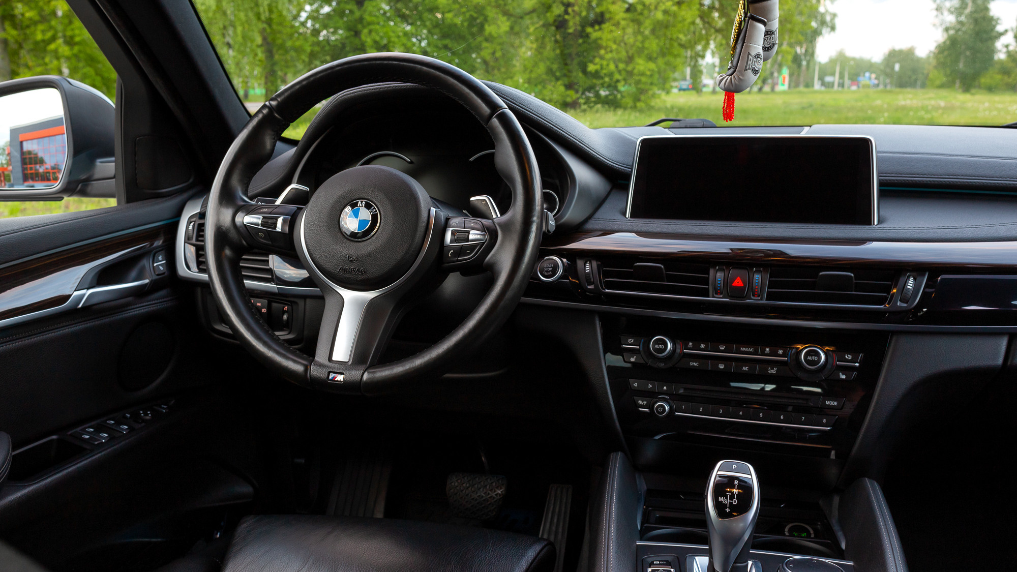 Автомобили. Фотопроекты и ретушь любой сложности