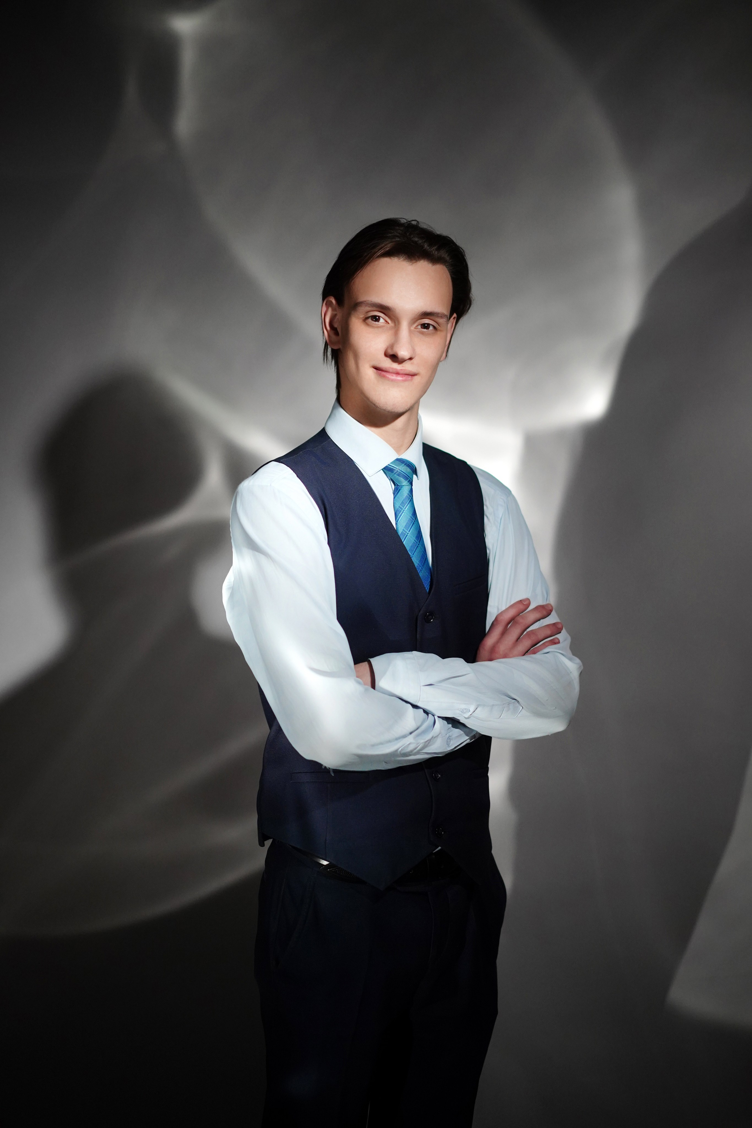 Стиль портрета в студии. GOTRA — выпускные альбомы в Тюмени