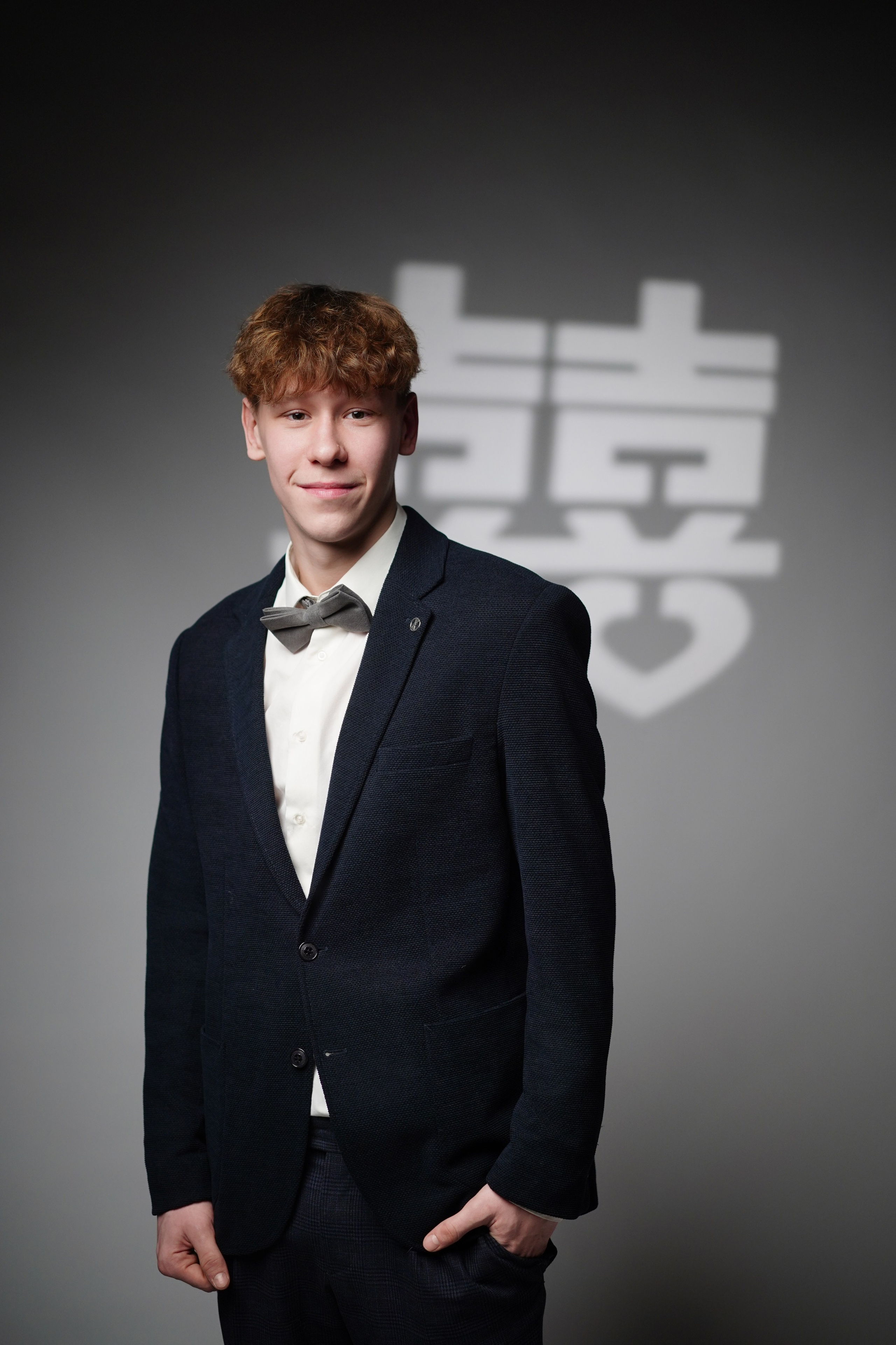 Стиль портрета в студии. GOTRA — выпускные альбомы в Тюмени