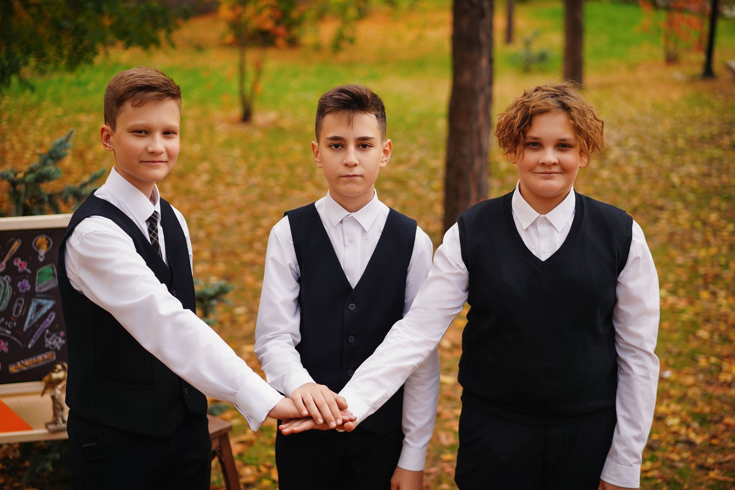 Виньетка + портреты. GOTRA — выпускные альбомы в Тюмени