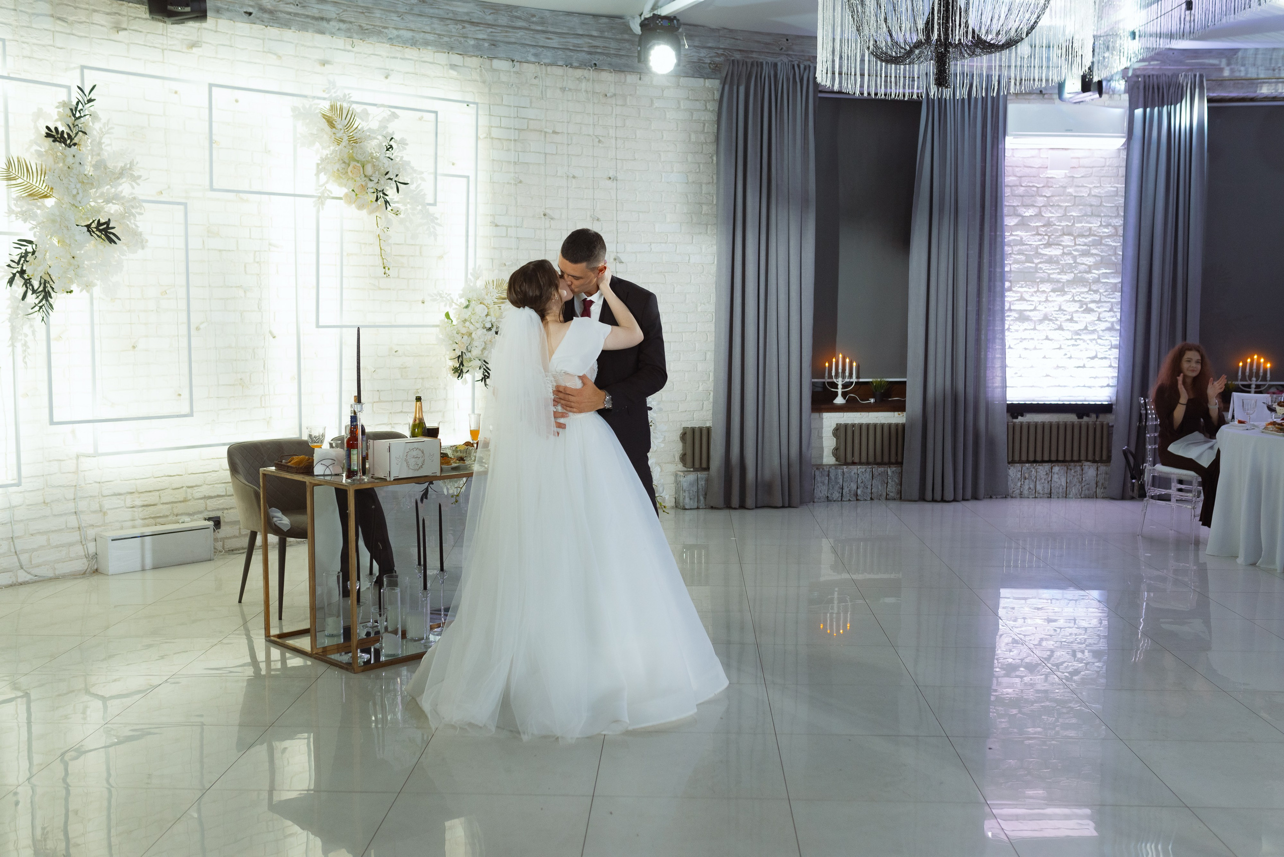 Свадьба Ирины и Дениса — Дом архитектора, Исаакий, Инженерный замок и банкет. Свадебный фотограф Дмитрий Родионов — Санкт-Петербург и Ленинградская область