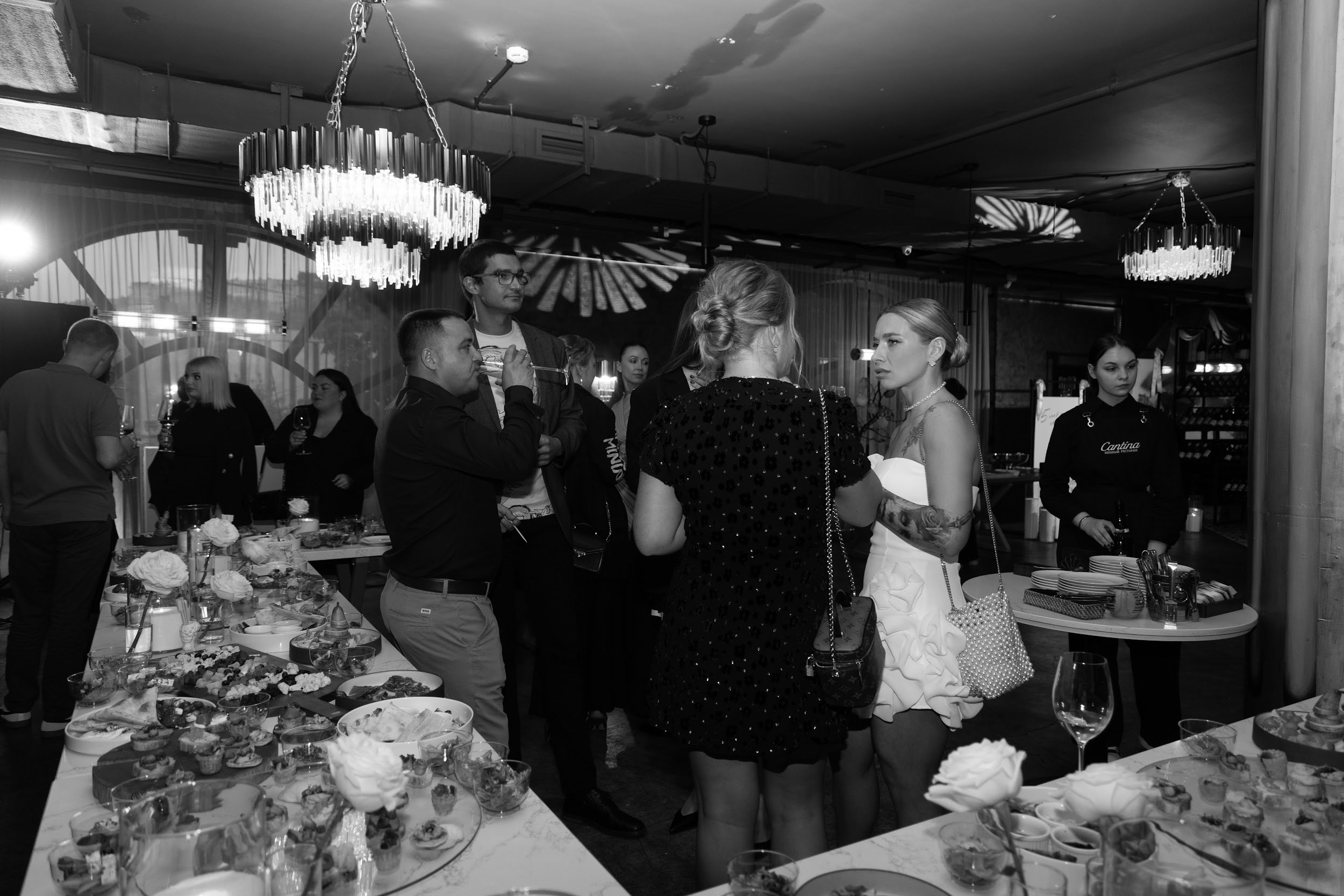 Годовщина свадьбы Владивосток. Организация свадеб и других мероприятий во Владивостоке от «Рядом быть»