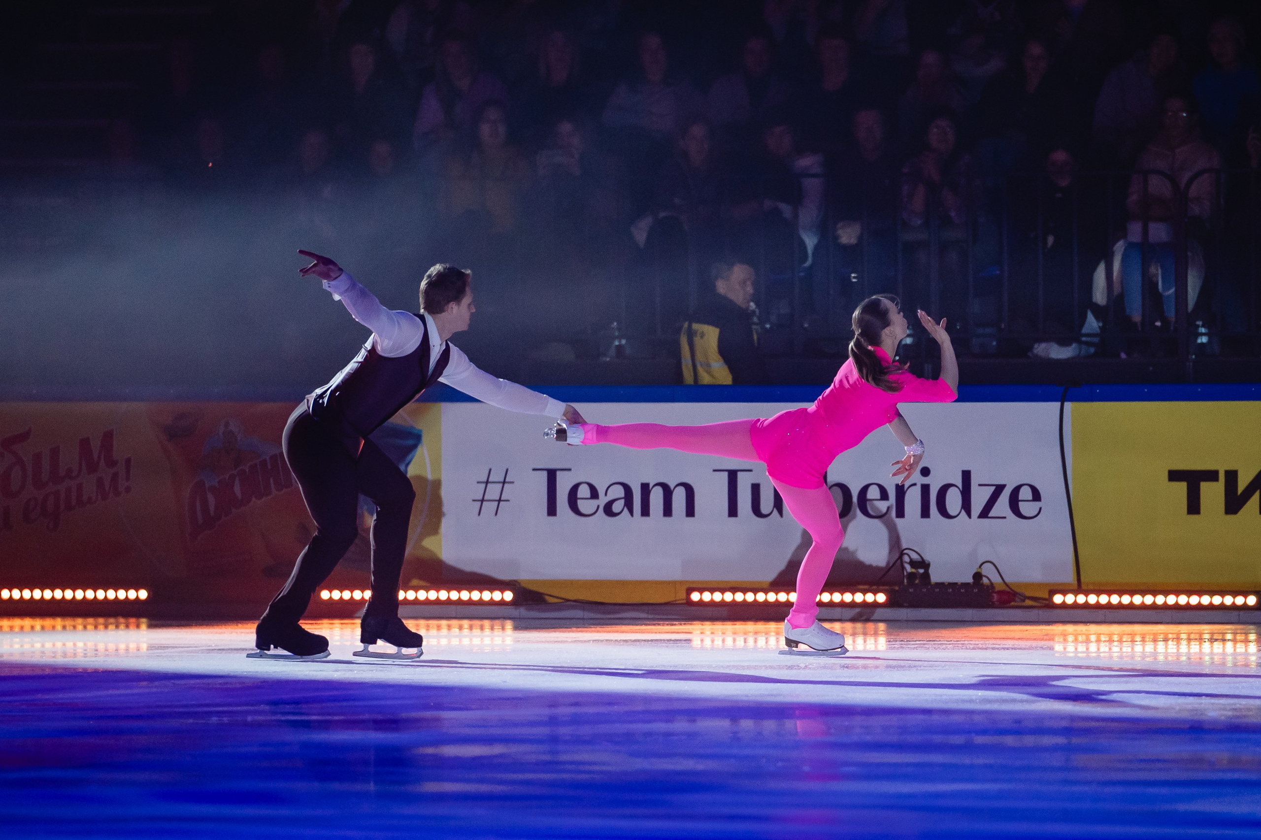 Шоу «Чемпионы на льду» в Новосибирске. Воробьева Ксения — Спортивный и танцевальный фотограф Новосибирск