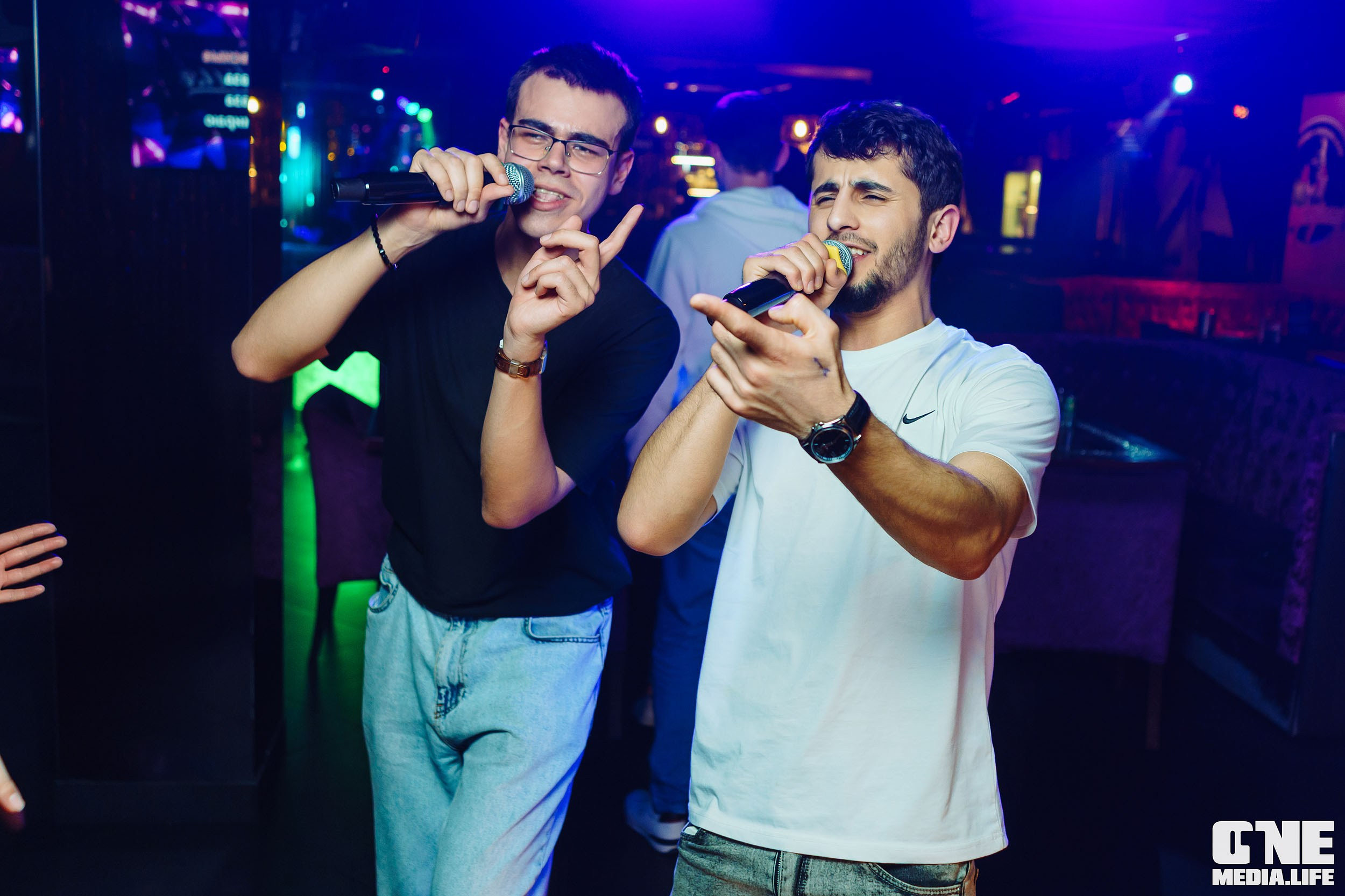 Фоторепортаж из караоке-клуба Эйфория. One Media Life: фоторепортажи, фотоотчеты с мероприятий и заведений