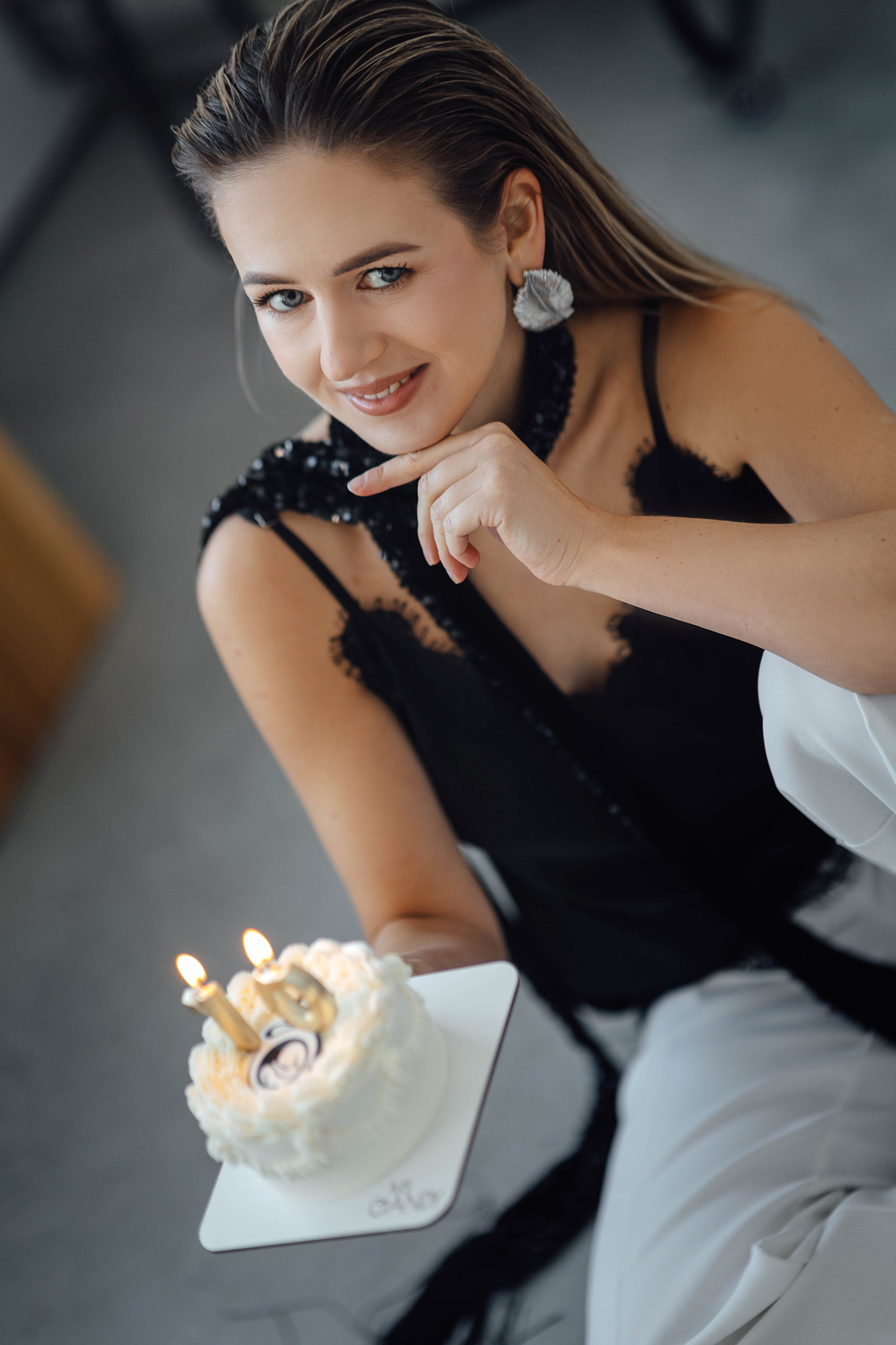 Александра, Lightstudio