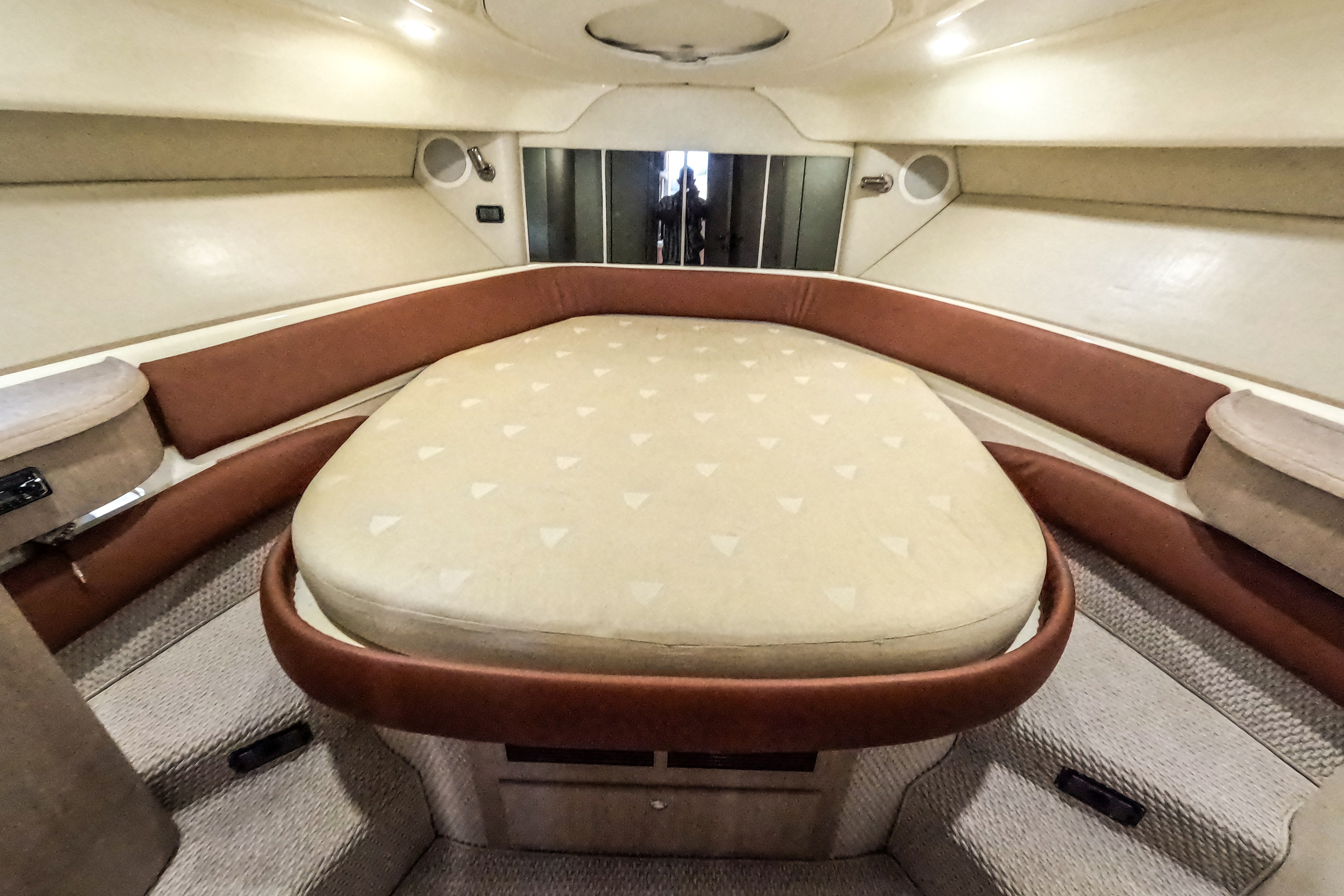 Катер Миура Аренда Яхты в Сочи Яхтанаморе YACHTNAMORE YACHTANAMORE