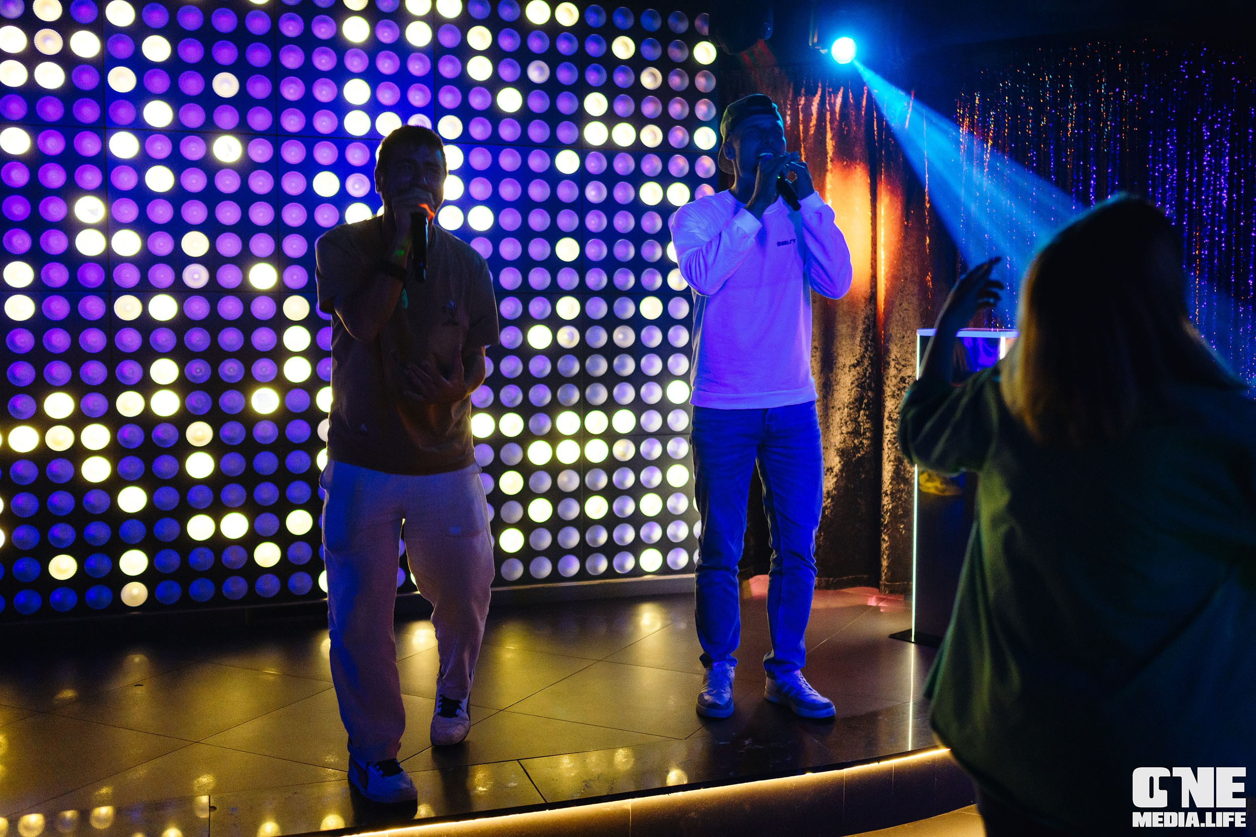 Фоторепортаж из караоке-клуба Эйфория. One Media Life: фоторепортажи, фотоотчеты с мероприятий и заведений