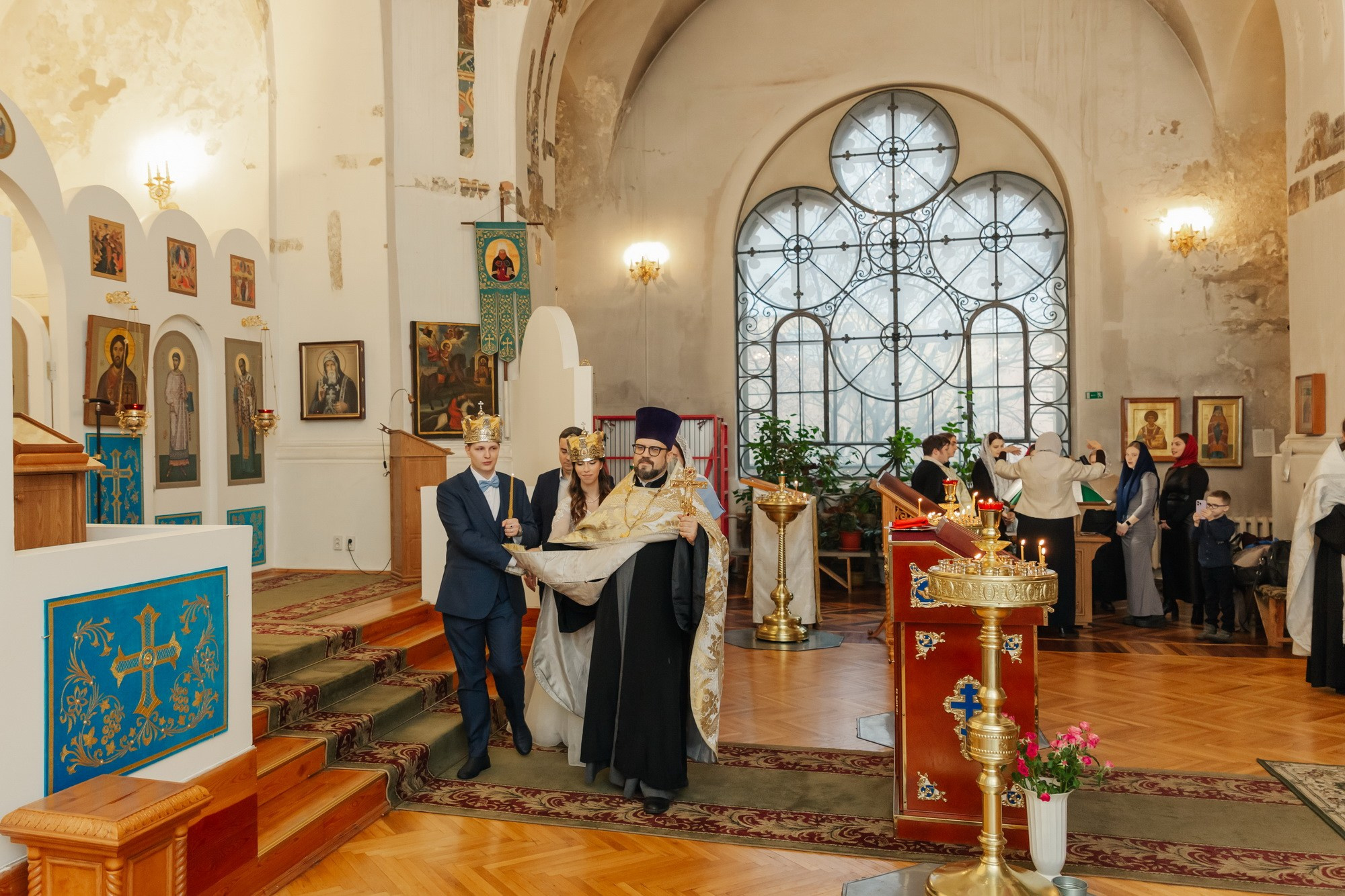Венчание Храм Покрова Пресвятой Богородицы на Боровой, где провести камерное венчание, стоимость венчания в Венчание Храм Покрова Пресвятой Богородицы на Боровой СПб, лучшие церкви для венчания