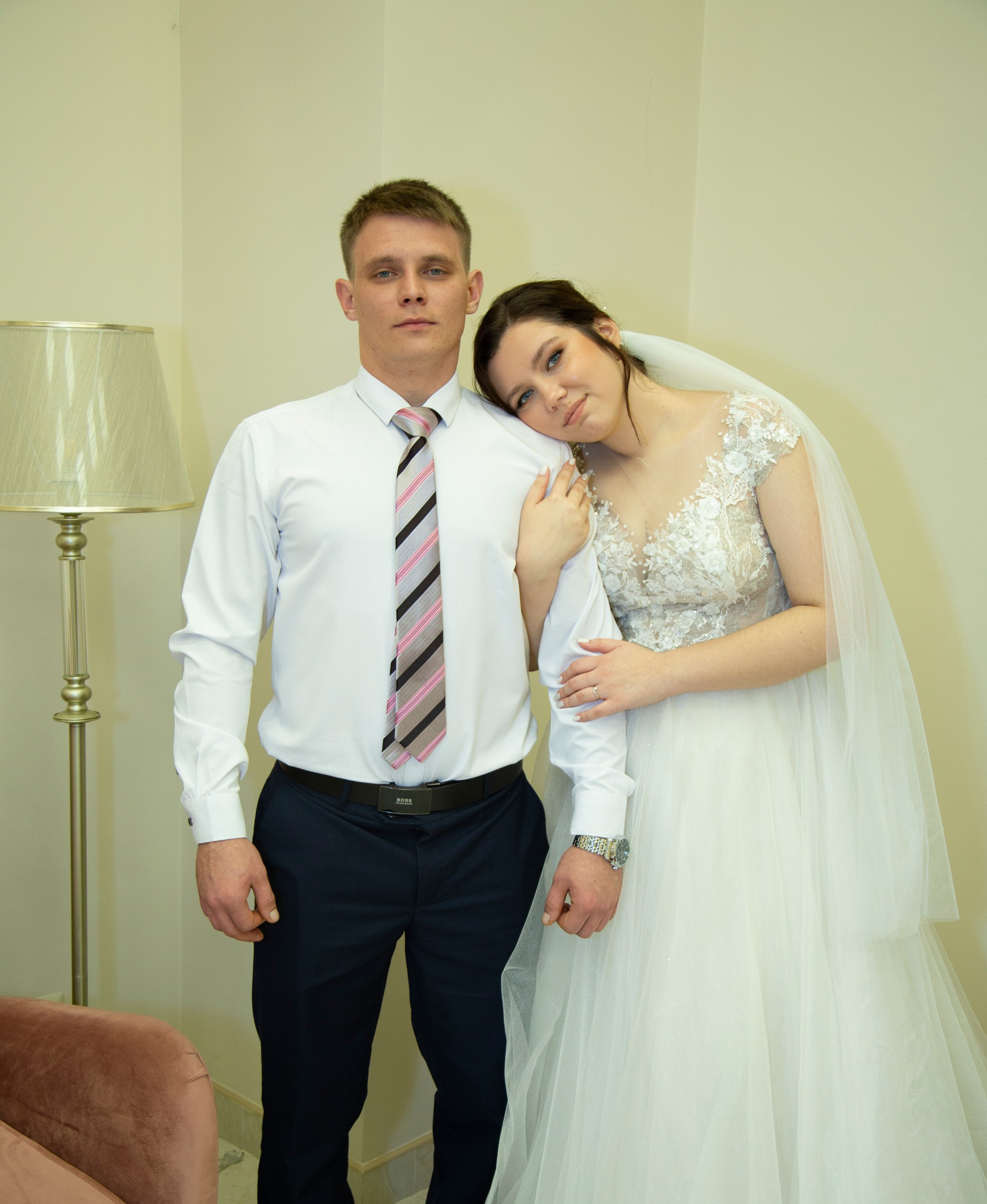 Свадебная фотосессия Андрея и Алины в Савеловском ЗАГСе. Фотосессия в студии в Москве от профессионального фотографа услуги по доступным ценам