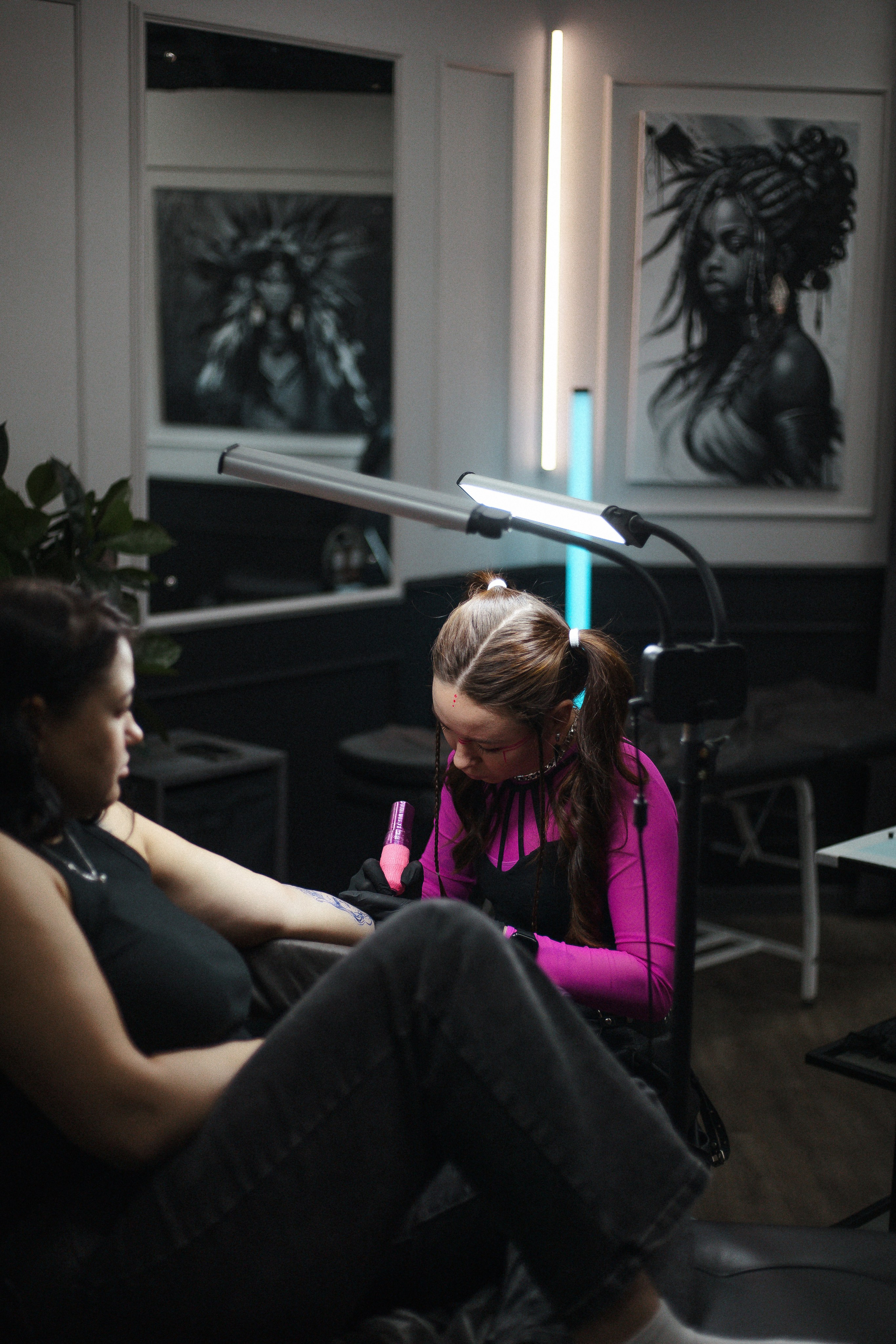 Walk-In Day в стиле киберпанк в тату-студии MUKHINA TATTOO. СВОИ. ФОТООТЧЕТЫ-СОБЫТИЯ-МЕСТА