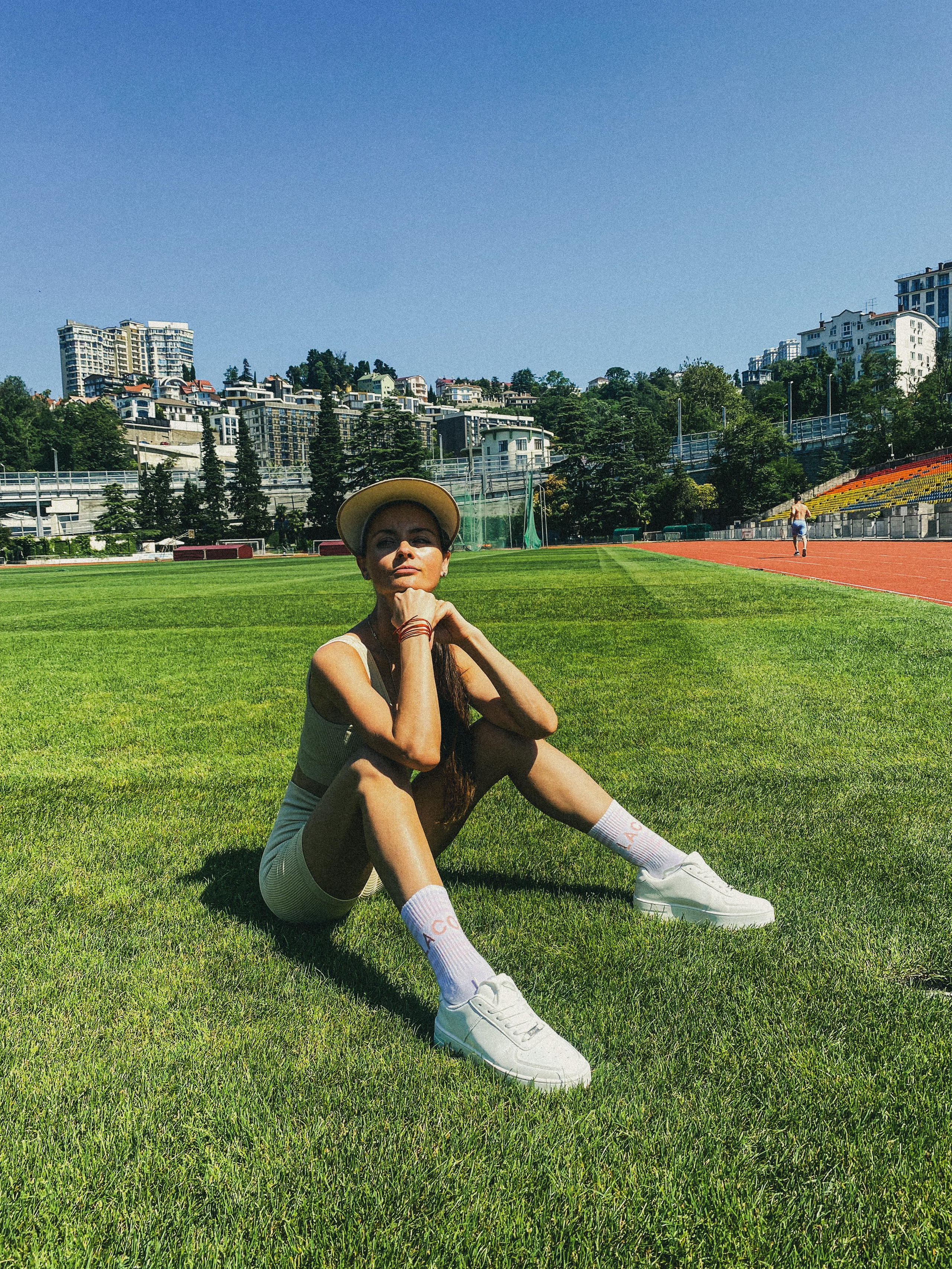 Ретро на сочинском стадионе. Чувственный мобильный фотограф в Казани и Сочи Дьяченко Дарья