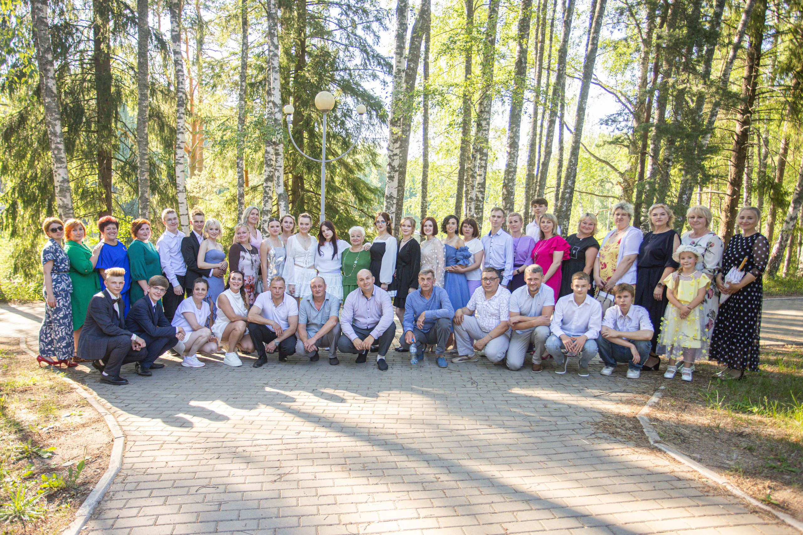 Фотосессия на выпускной. Школа № 12, 11 класс, 2024 г. Студия выпускных альбомов Остров