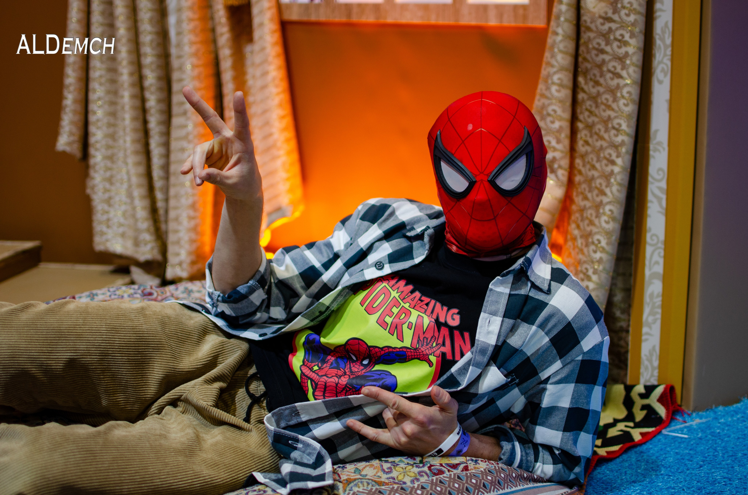 Марвел комикс картинки персонажей и косплей фото в России