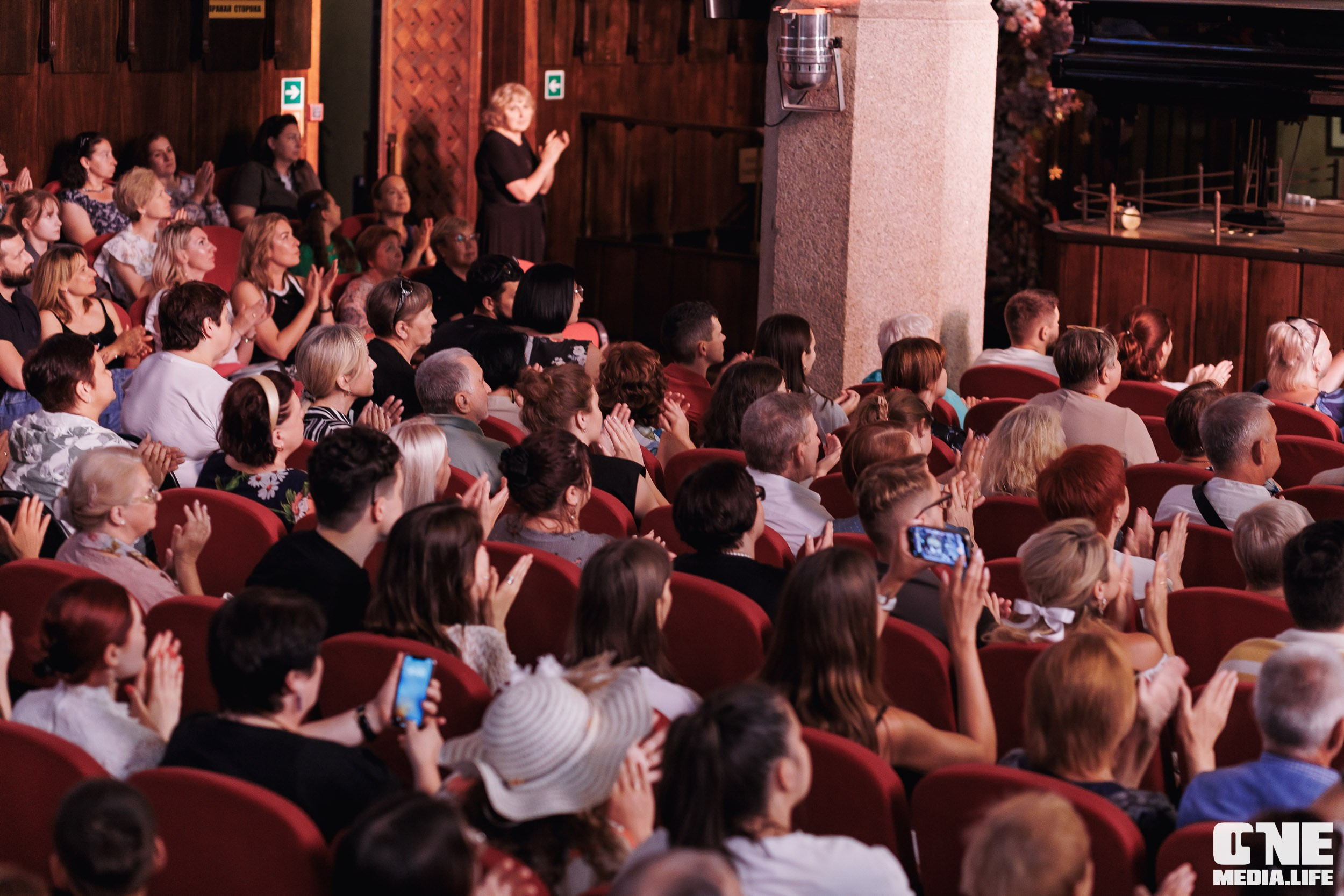 Фоторепортаж из Калининградской филармонии. One Media Life: фоторепортажи, фотоотчеты с мероприятий и заведений