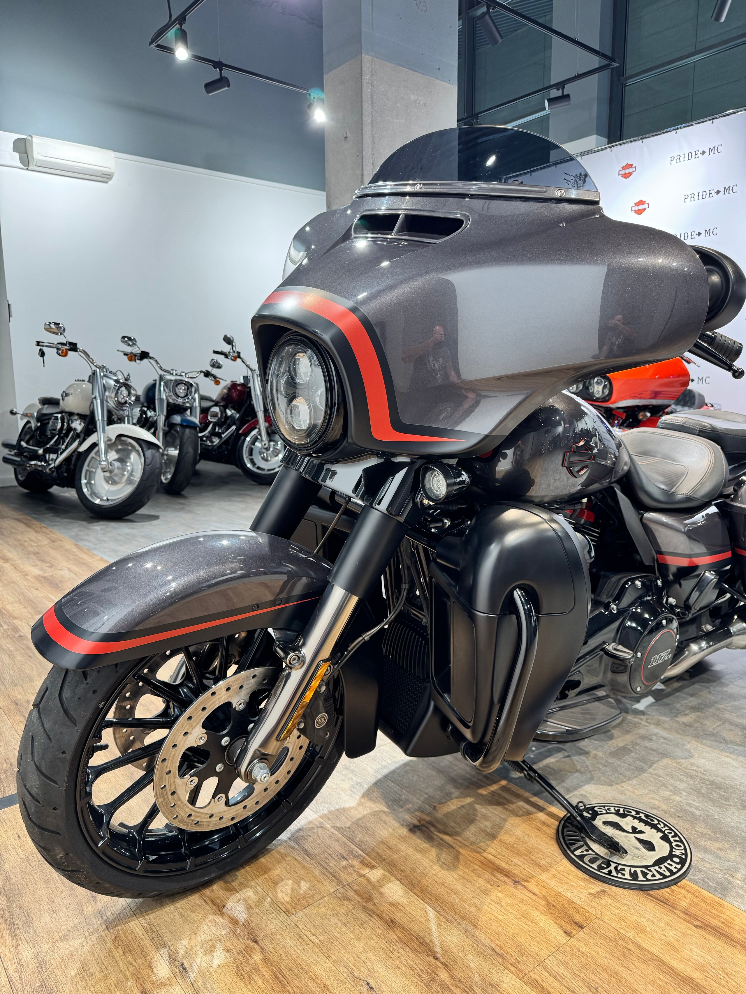 Harley Davidson 117 CVO Street Glide Special (Touring) — купить мотоцикл. Hello Davidson, Москва. Только хорошие мотоциклы…